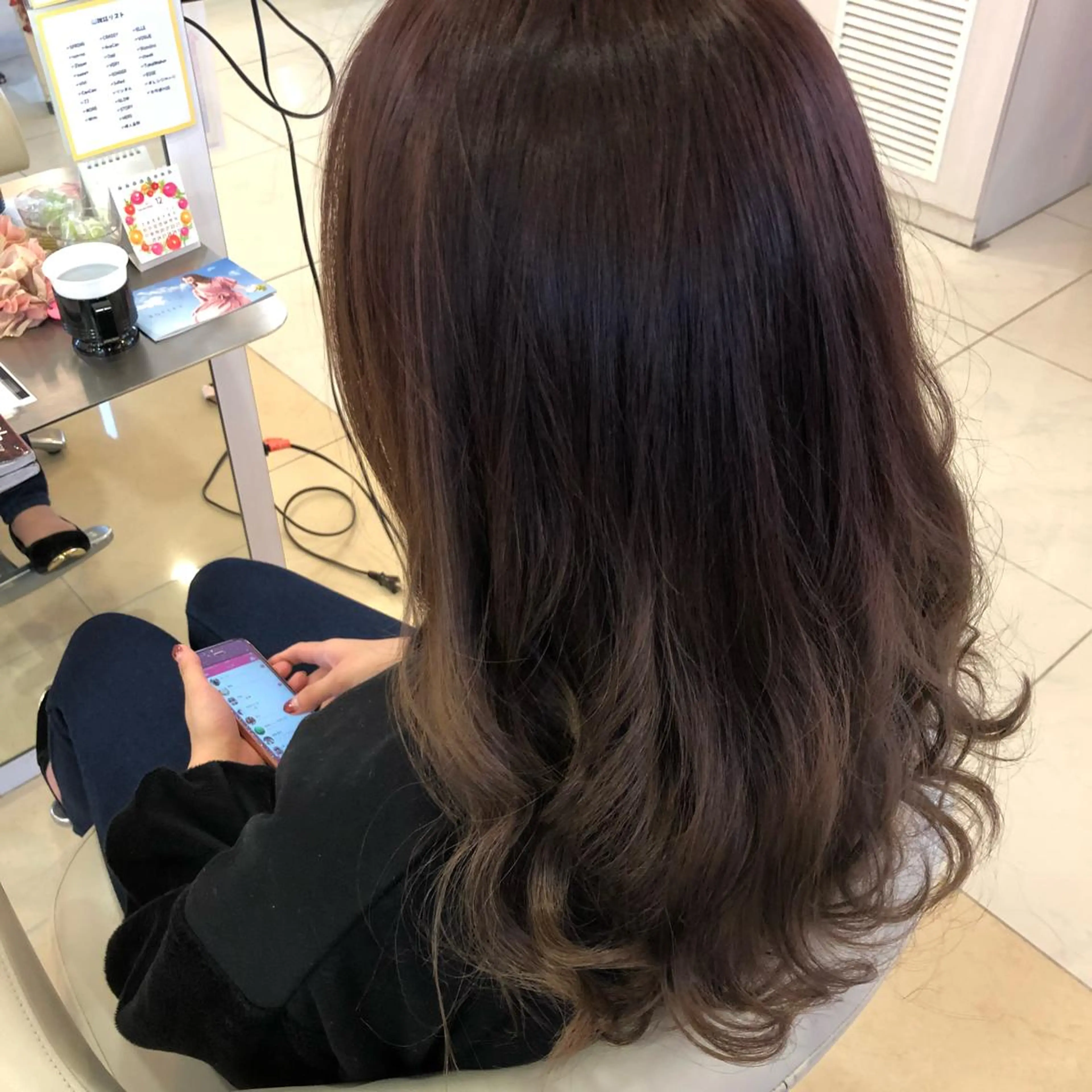 カラー 牧野 佳樹のヘアスタイル