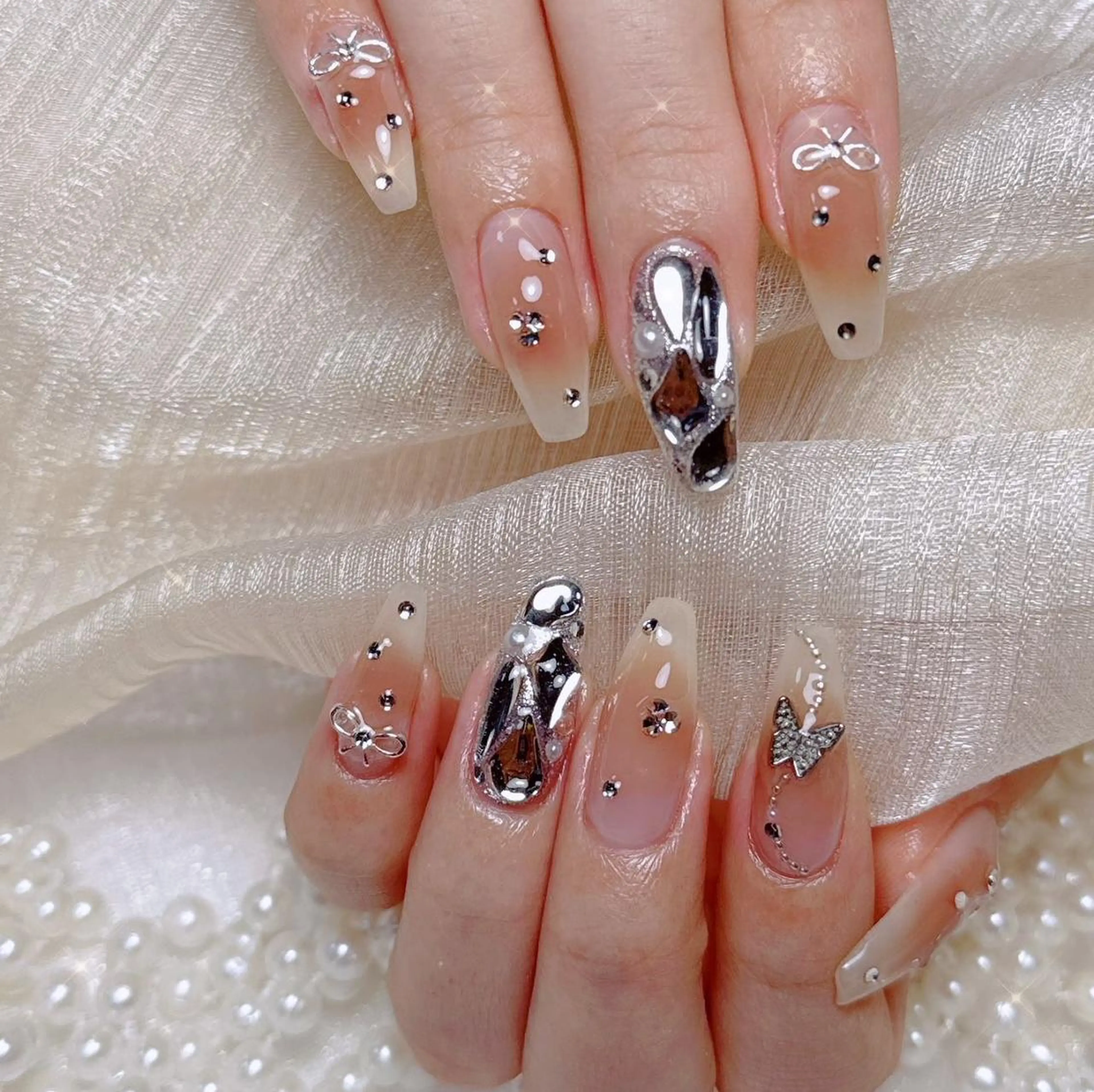 ネイル ハンドネイル 七海🎀 💗のネイルデザイン