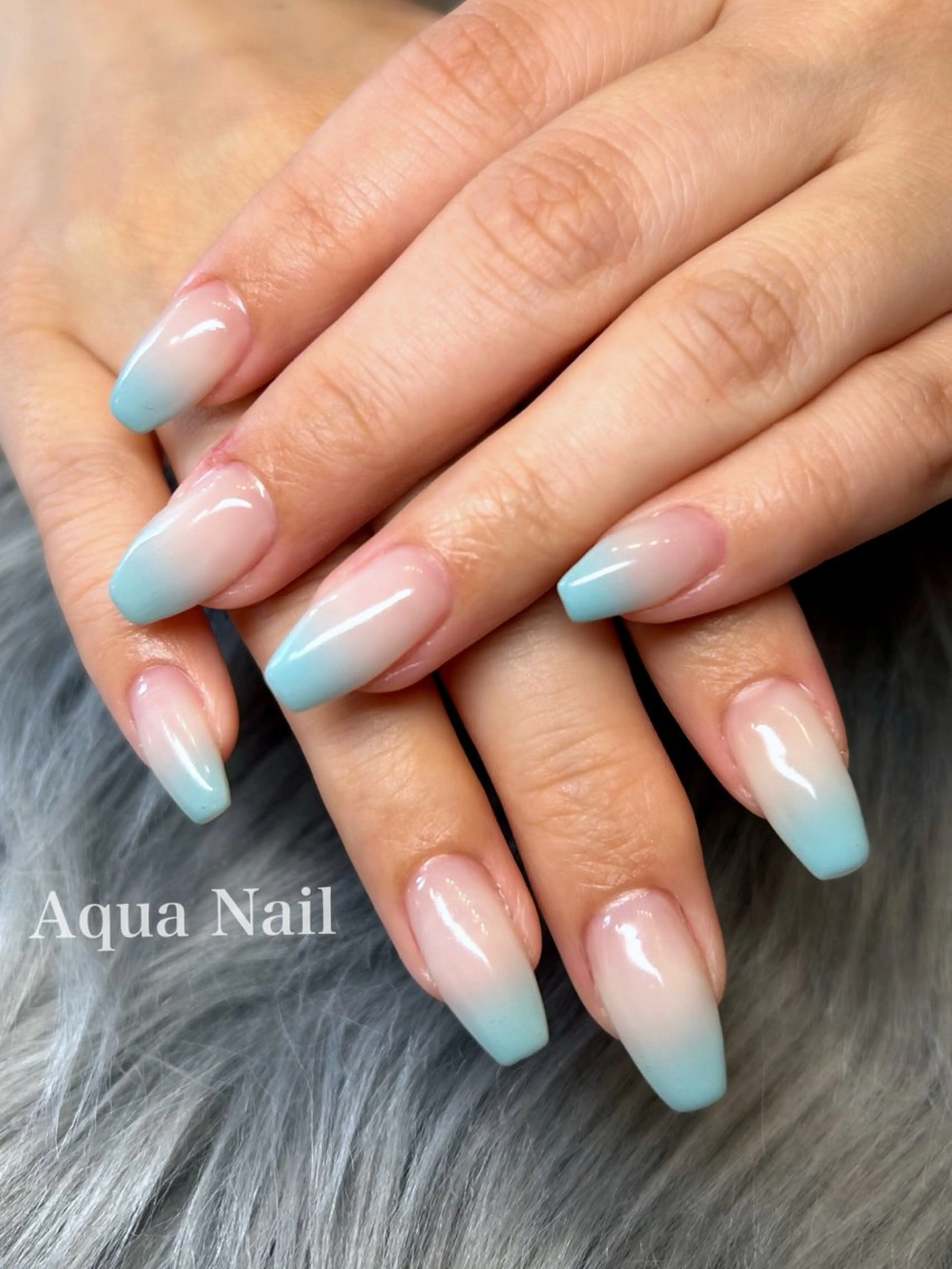 ネイル ブルー グラデーション 春ネイル ハンドネイル フットネイル AQUA NAILのネイルデザイン