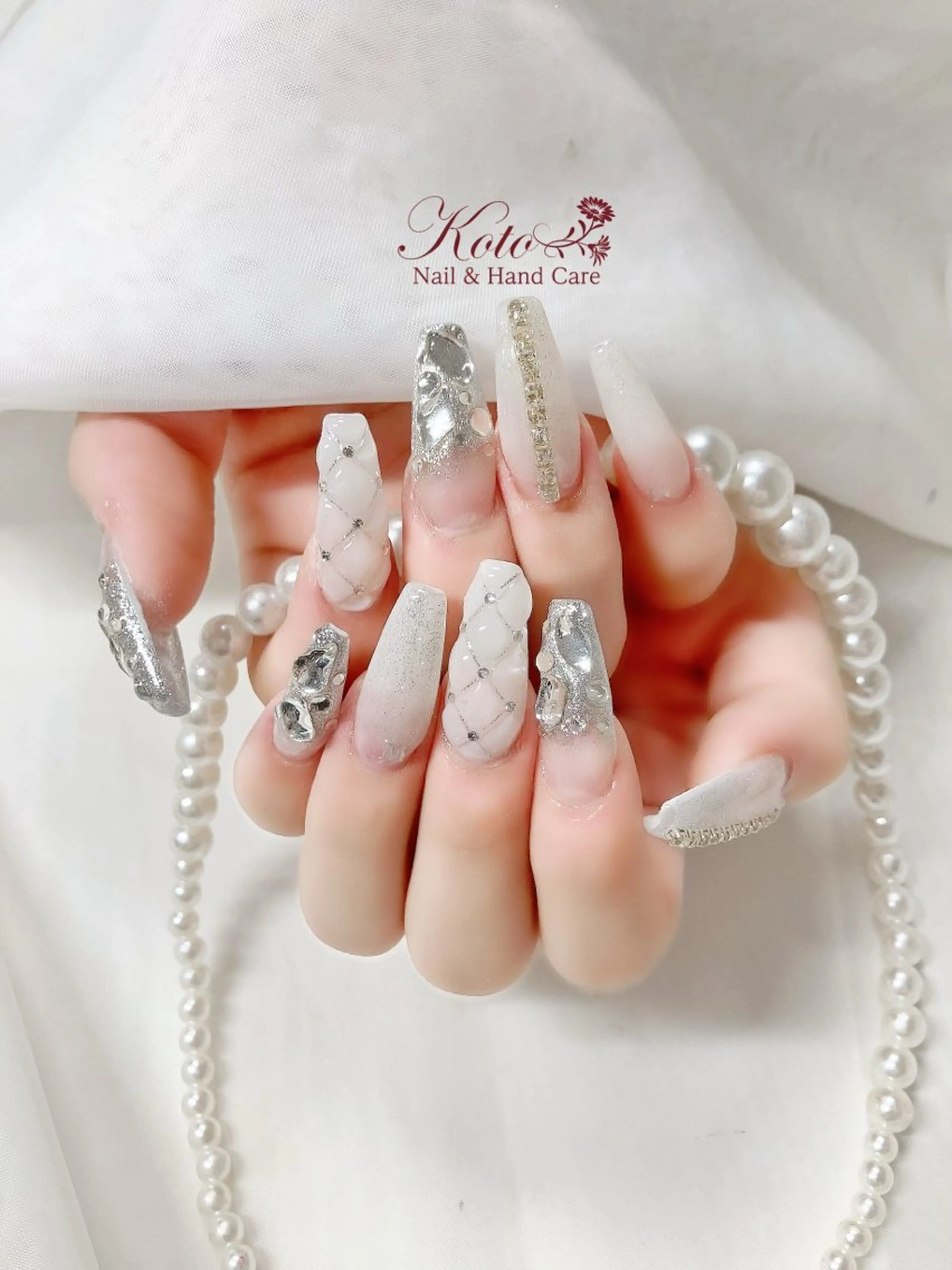ネイル 長さ出し ジェルネイル 持ち込み ニュアンスネイル 赤色 ハンドネイル Nail Salon KOTOのネイルデザイン