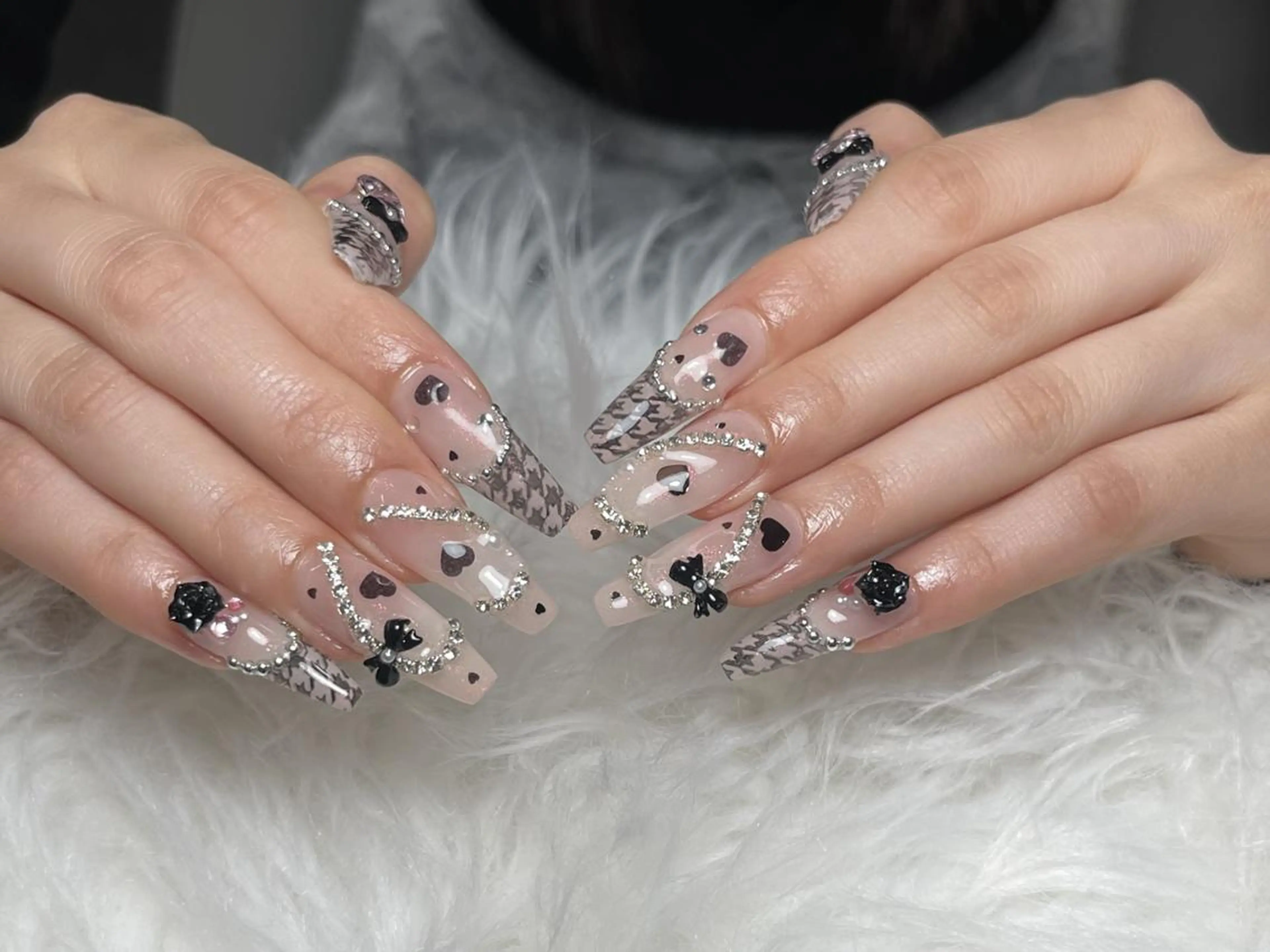 ネイル 長さ出し グラデーション 卒業式 キラキラネイル マグネットネイル Yuu🎀 Belle Nailのネイルデザイン
