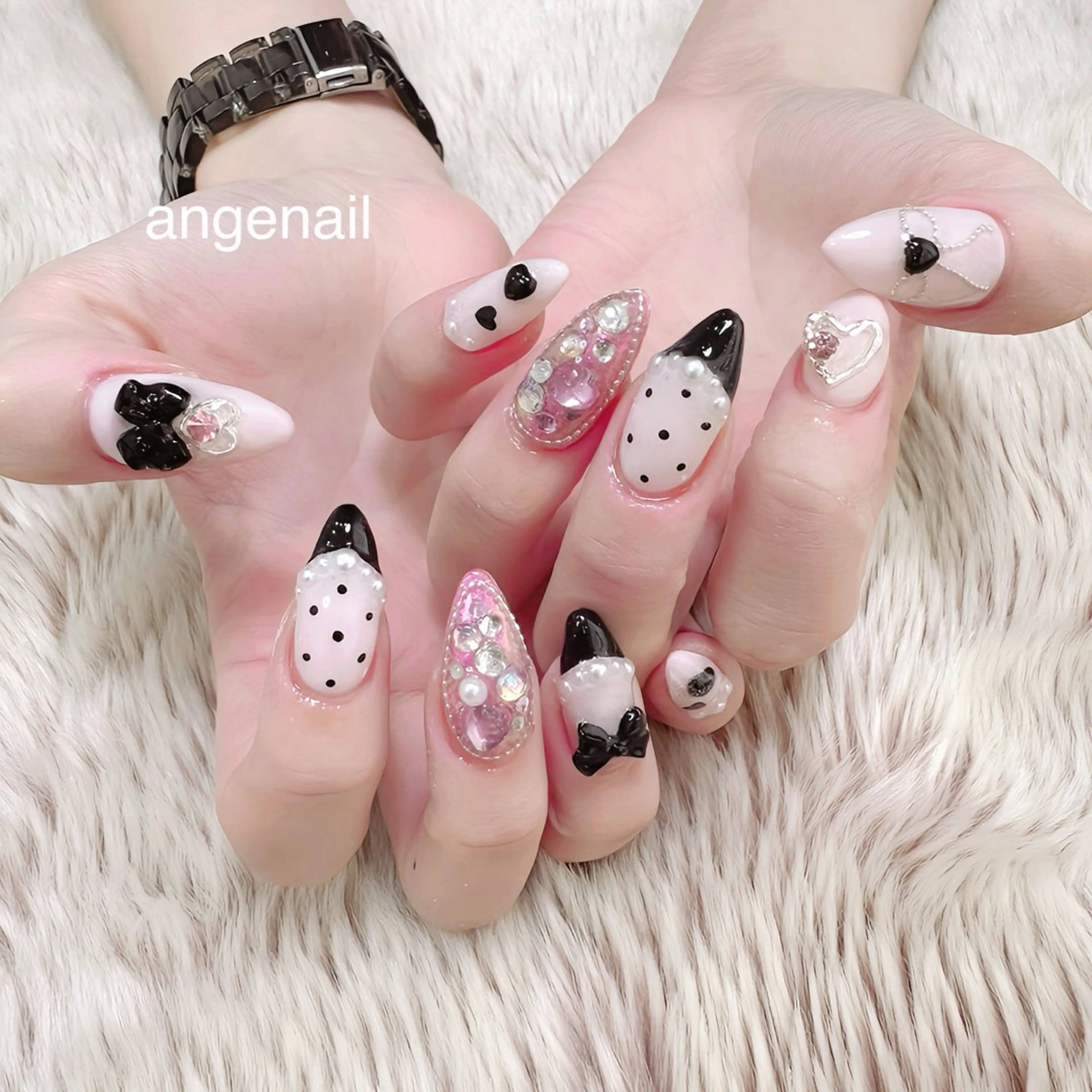 ネイル ハンドネイル オーナーネイリスト MAKIのネイルデザイン