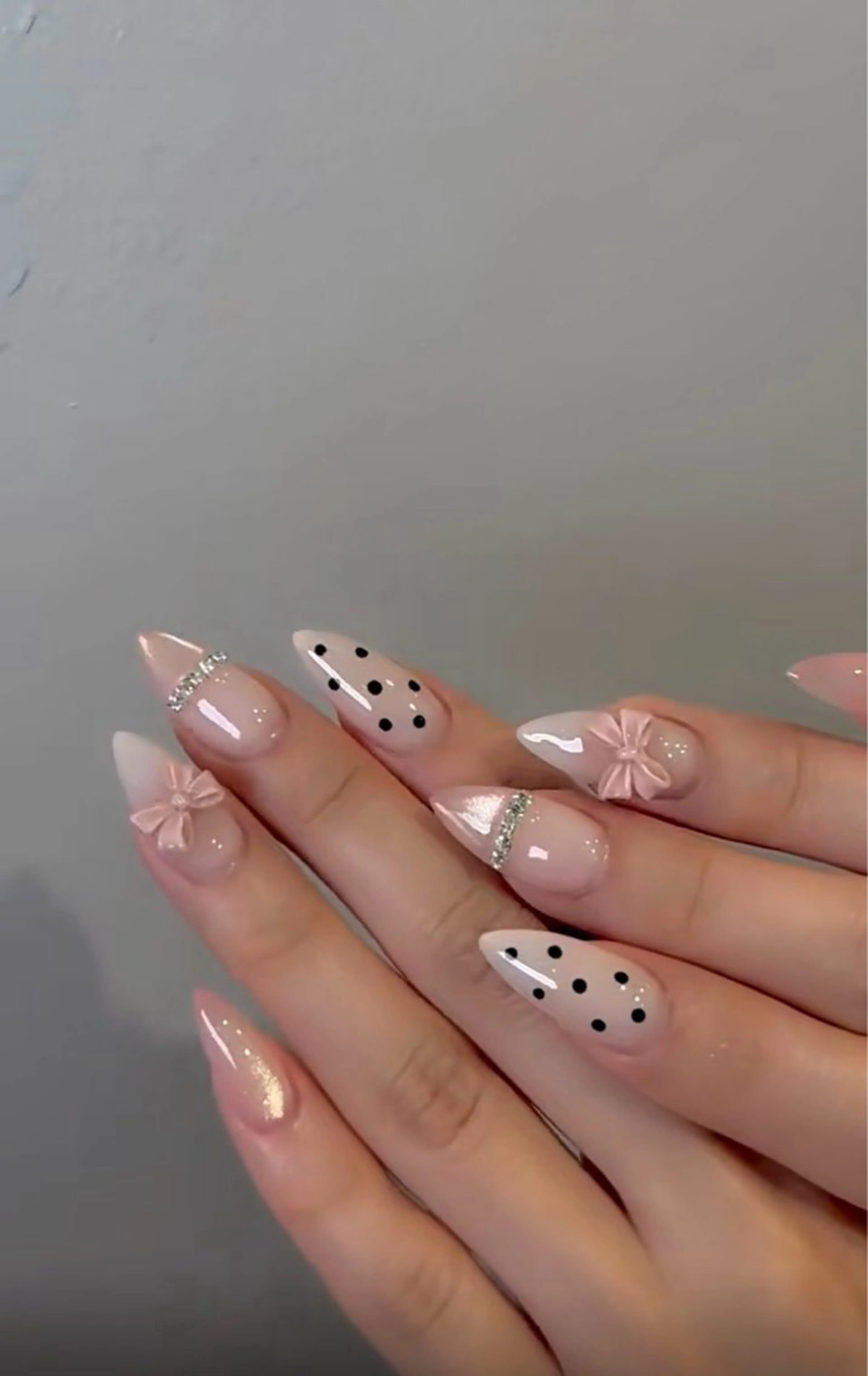 ネイル フレンチネイル キラキラネイル 韓国ネイル シンプルネイル ワンホンネイル ハンドネイル MEI Nailのネイルデザイン