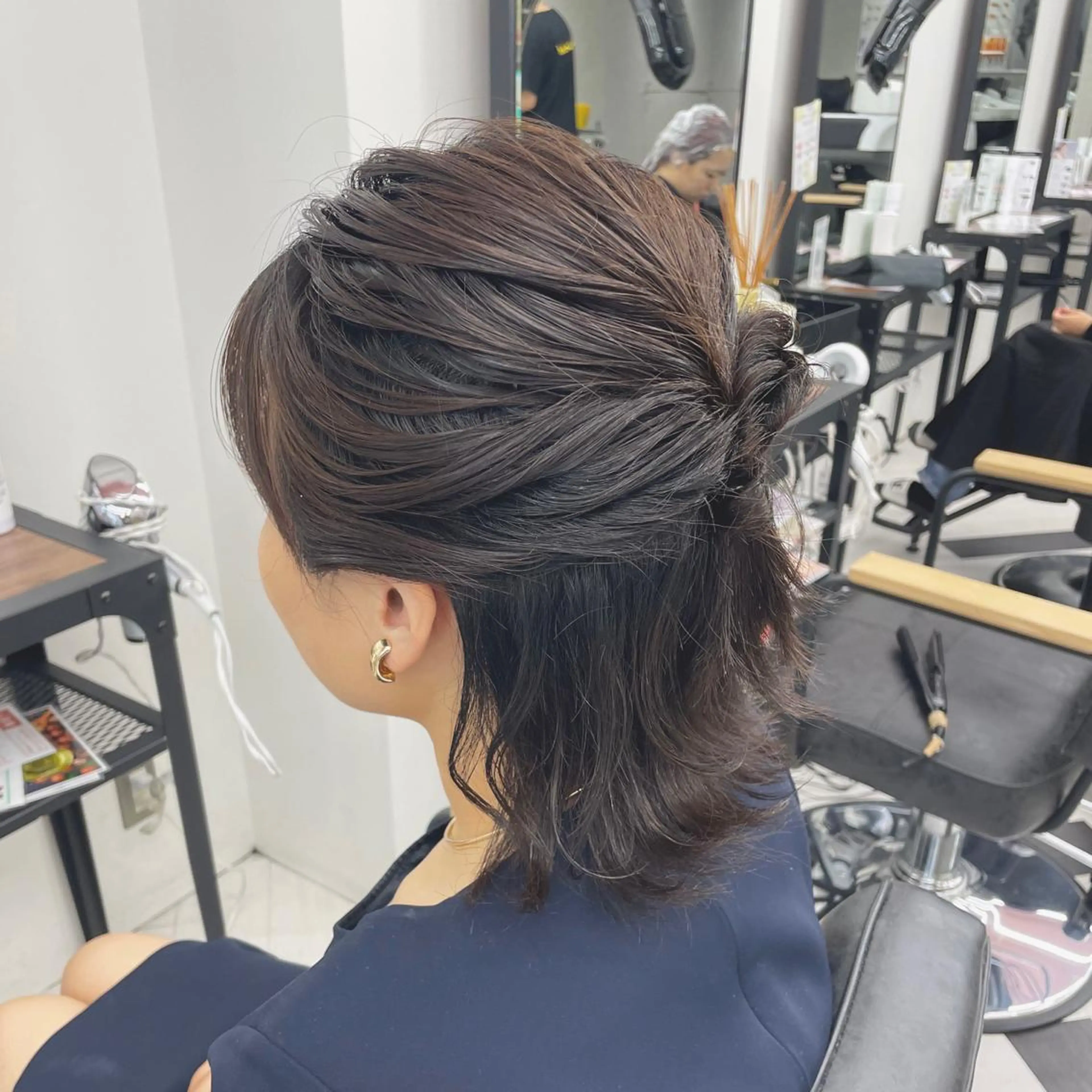 ミディアム カラー パーマ ヘアアレンジ メンズ キッズ ネイル マツエク・マツパ アイブロウ mona/ ストレートスタイル✨のヘアスタイル