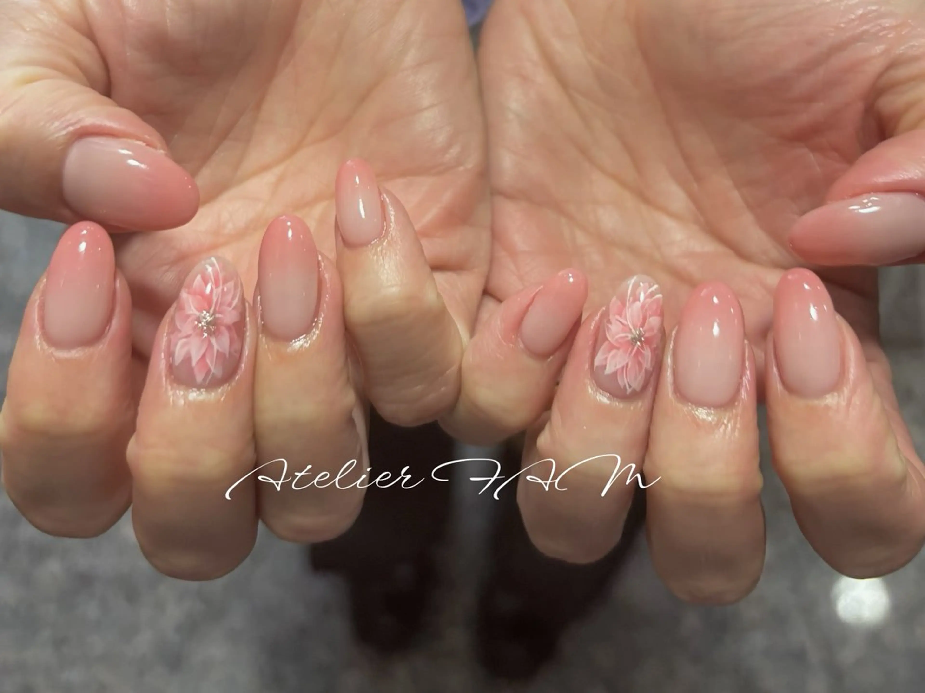 セミロング ハンドネイル アトリエAIHA★ フィルイン推奨サロンのネイルデザイン