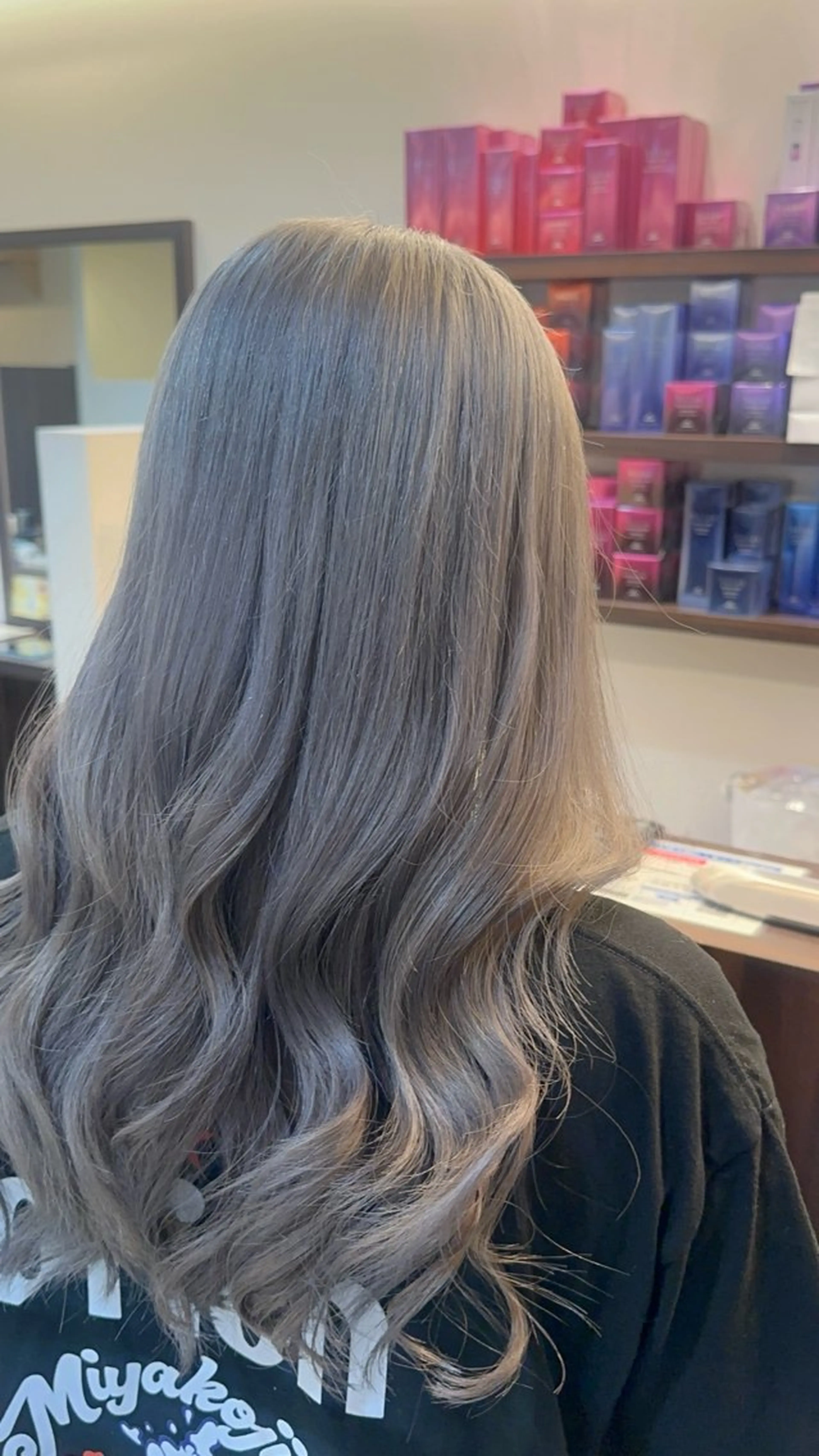 ロング カラー GiseL kotoneのヘアスタイル