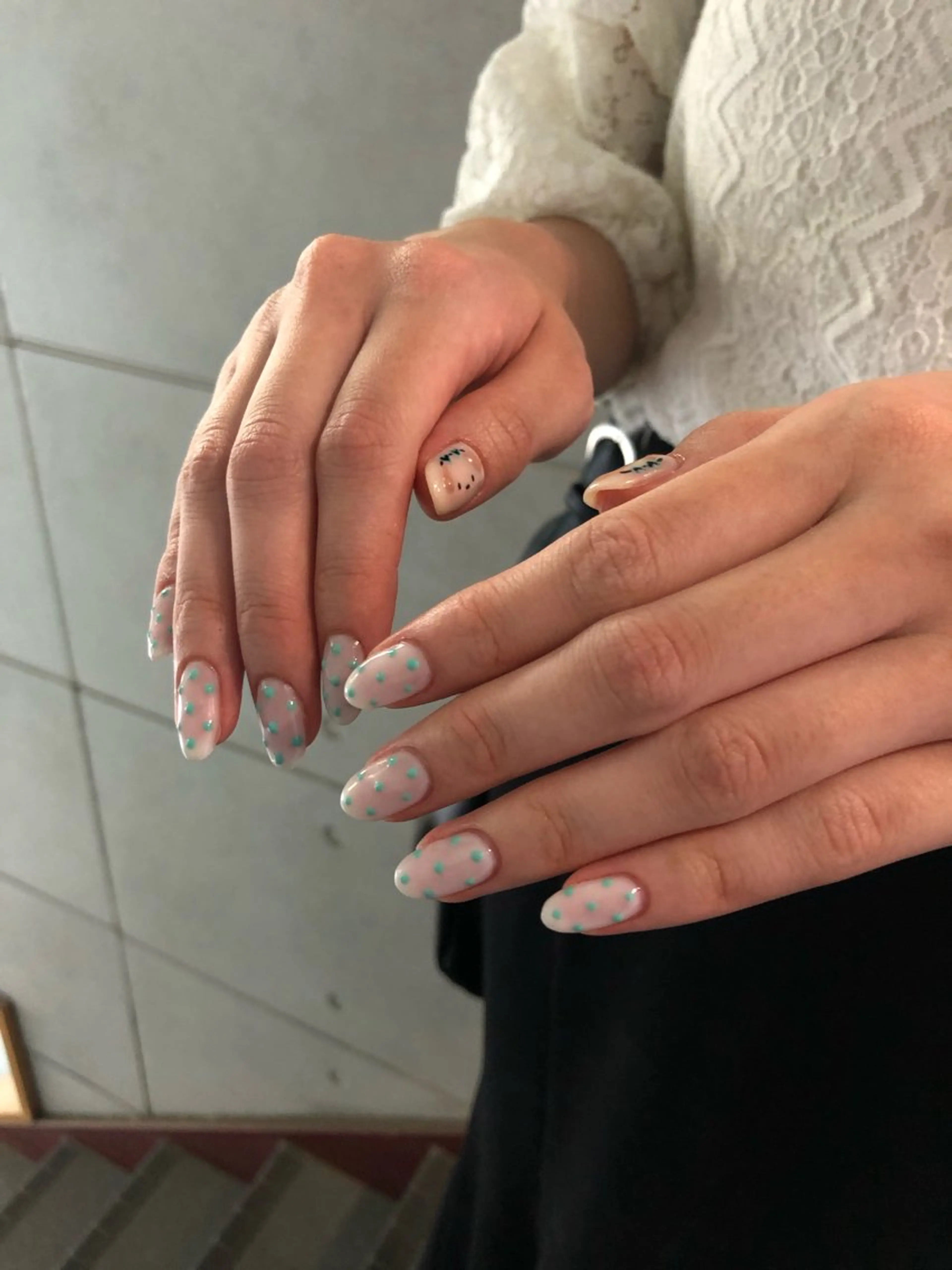 ネイル ドット ハンドネイル NAIL＆SPA PｰBOX所属・Lia ⠀のネイルデザイン