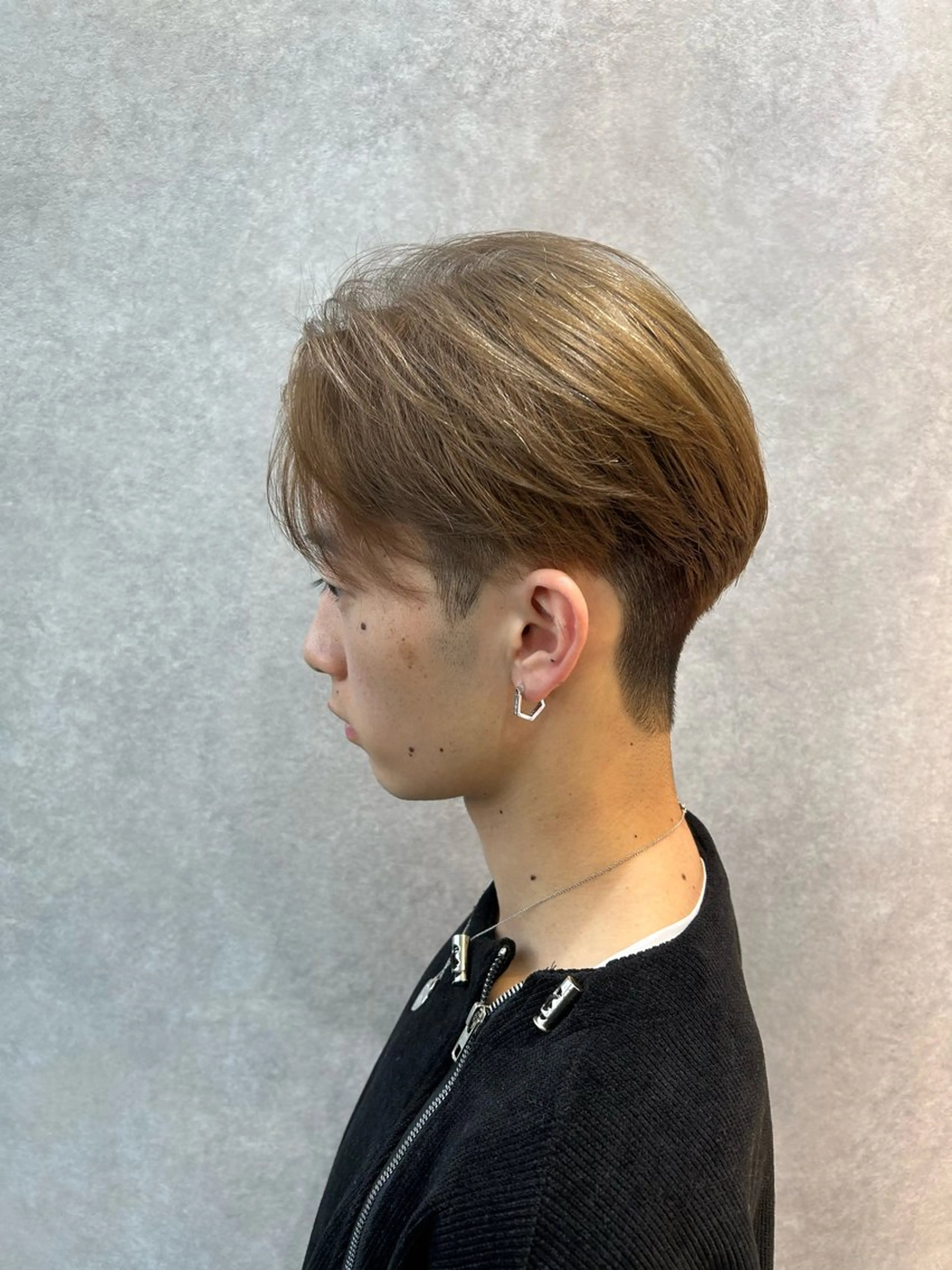 【期間限定】メンズカット&ブリーチ&オンカラー&トリートメント🎆の写真