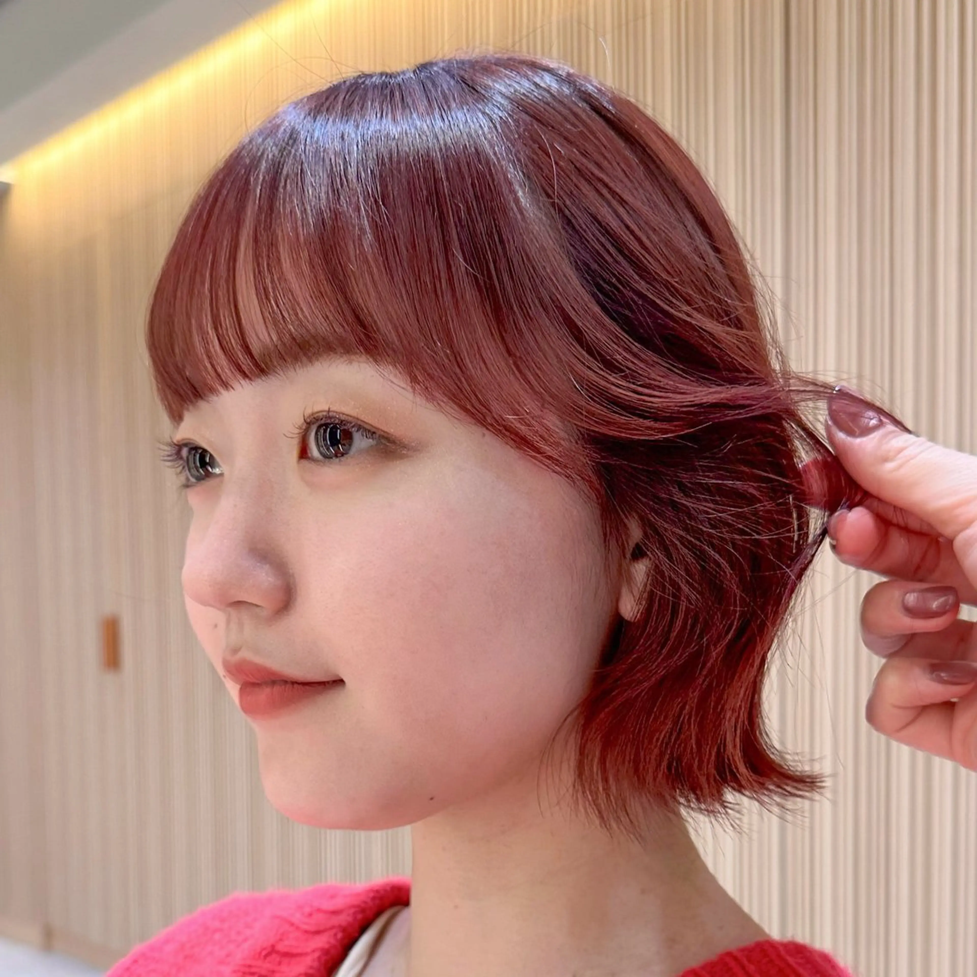 ショート カラー レッドカラー 安永 来未のヘアスタイル