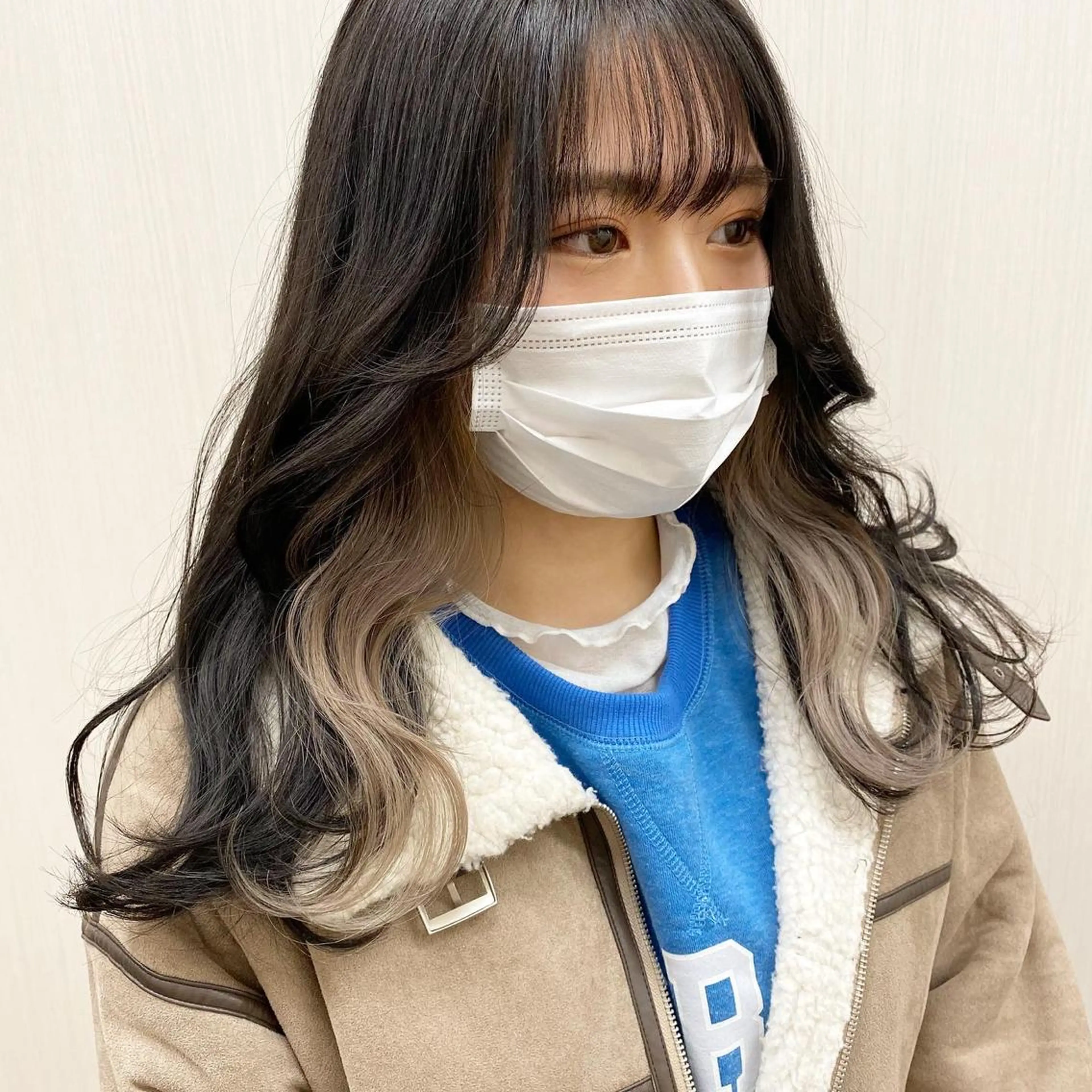 ロング カラー ヘアカラー あさだ しゅうたろうのヘアスタイル