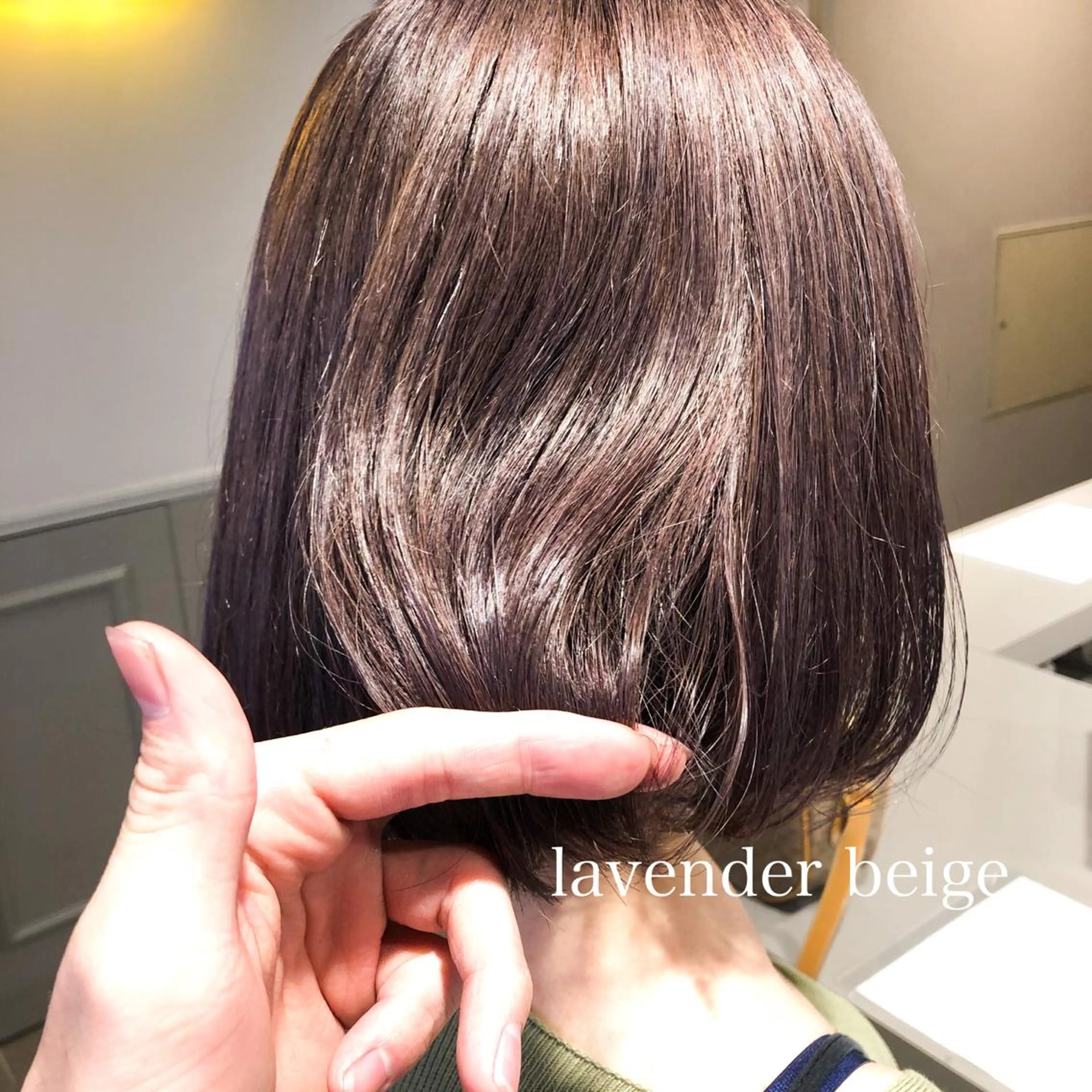ミディアム カラー ヘアカラー トリートメント ハイトーン×レイヤー カットTAKUMIのヘアスタイル