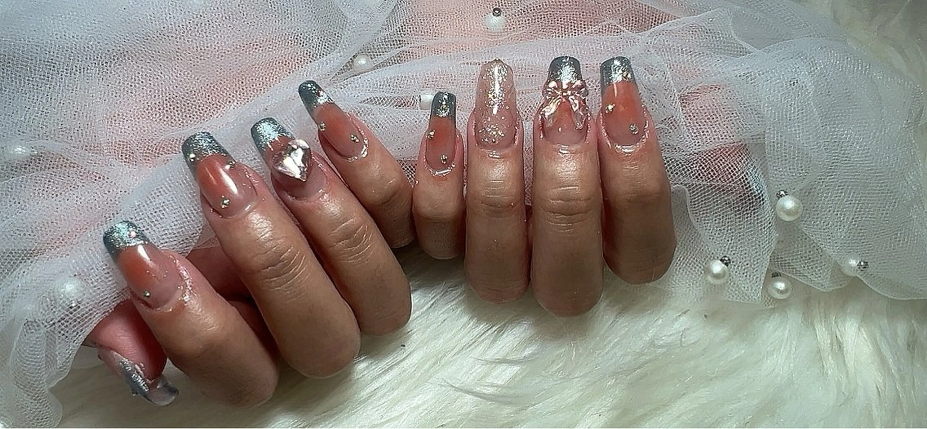 ネイル フレンチネイル マグネットネイル マグネットフレンチ ワンホンネイル Ruana Nailのネイルデザイン