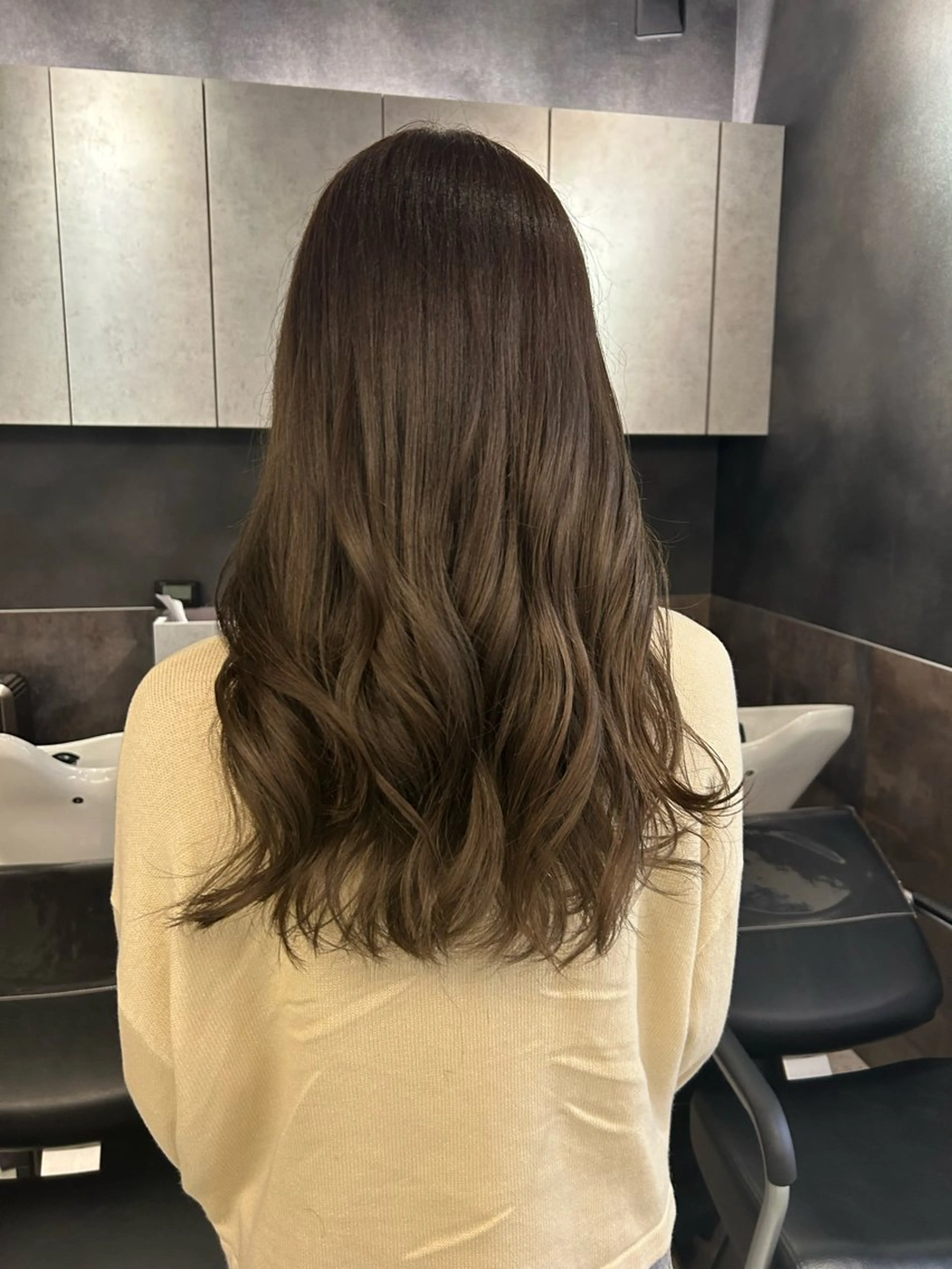 ロング カラー ベージュカラー 透明感カラー オリーブベージュ ピンクカラー ピンクベージュ カット ヘアカラー SAKINO． ベージュカラーのヘアスタイル