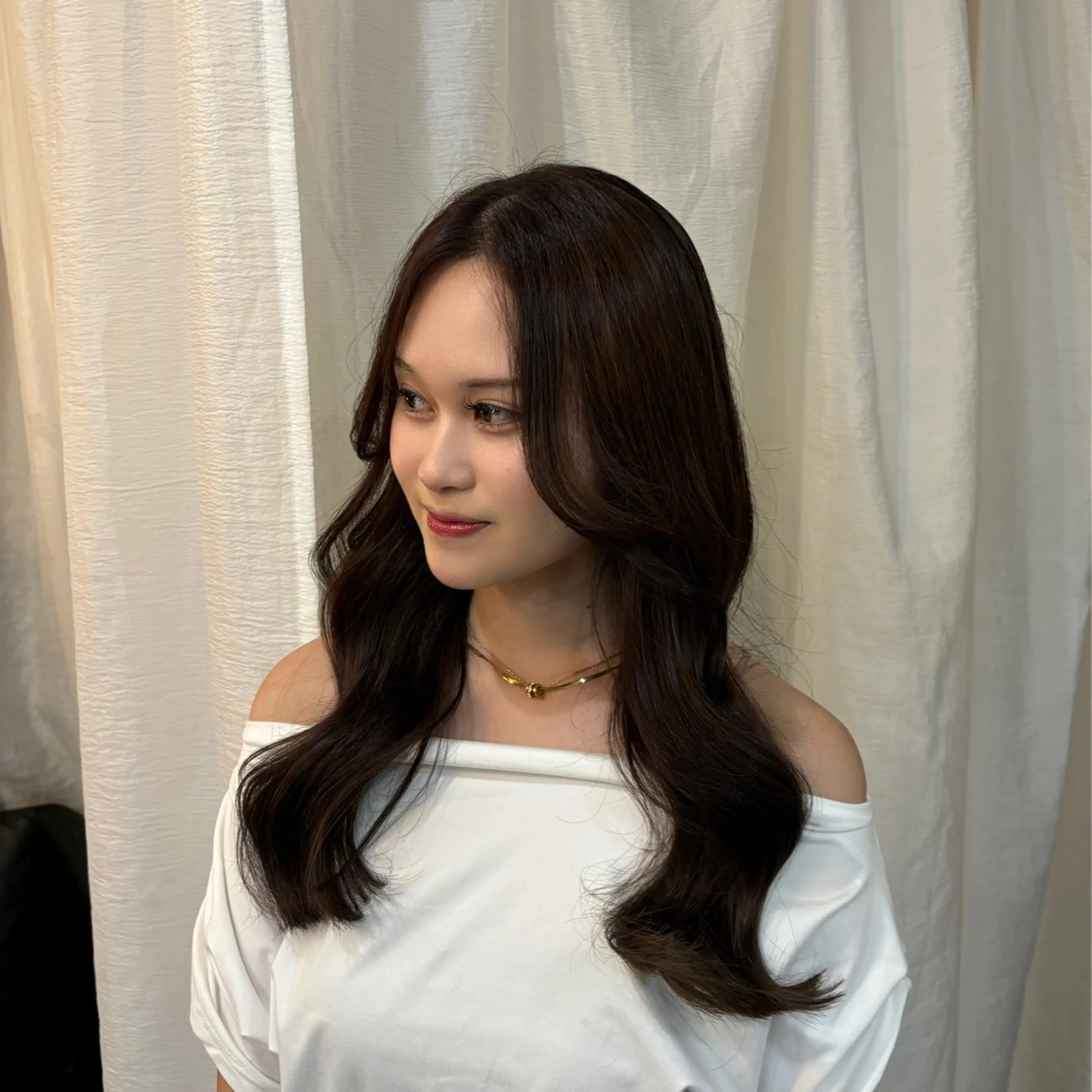 ロング カラー 透明感カラー 韓国風ヘア カット ゆうめ 透明感カラー /韓国風レイヤーのヘアスタイル