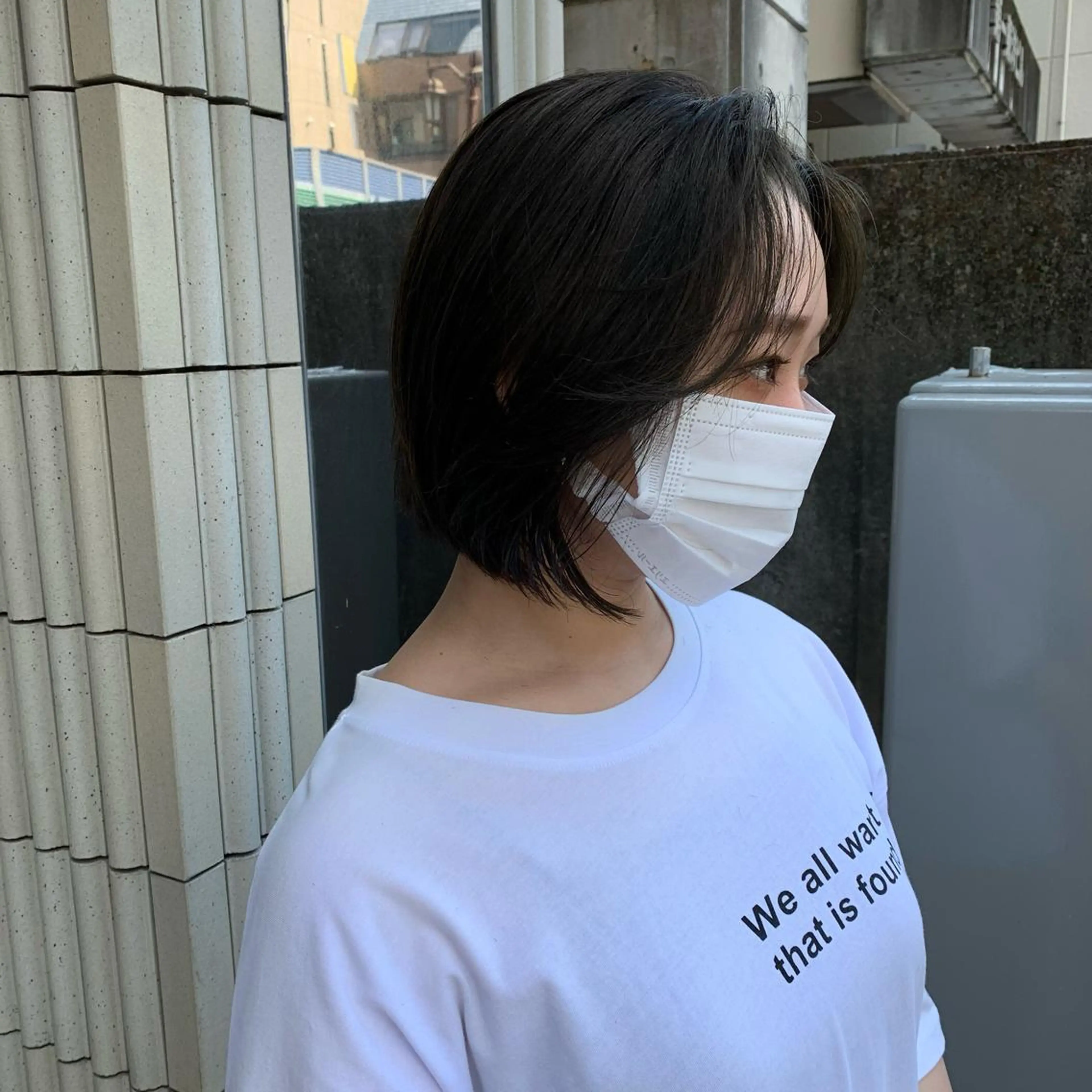 ミディアム カラー カット ヘアカラー SAKINO． ベージュカラーのヘアスタイル