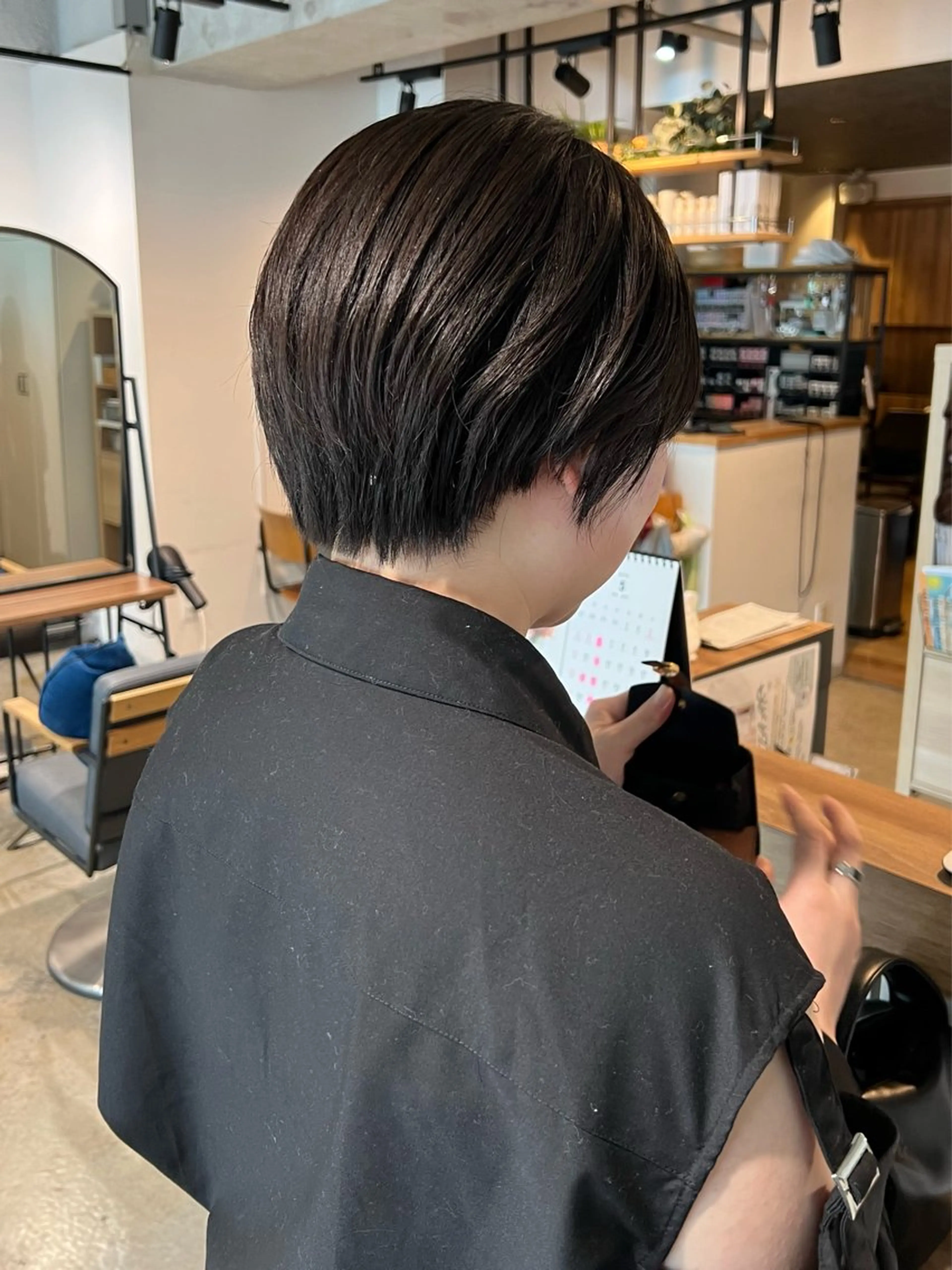 ショート ショートヘア カット 艶カラー🥣ショート /レイヤー/小由葵のヘアスタイル