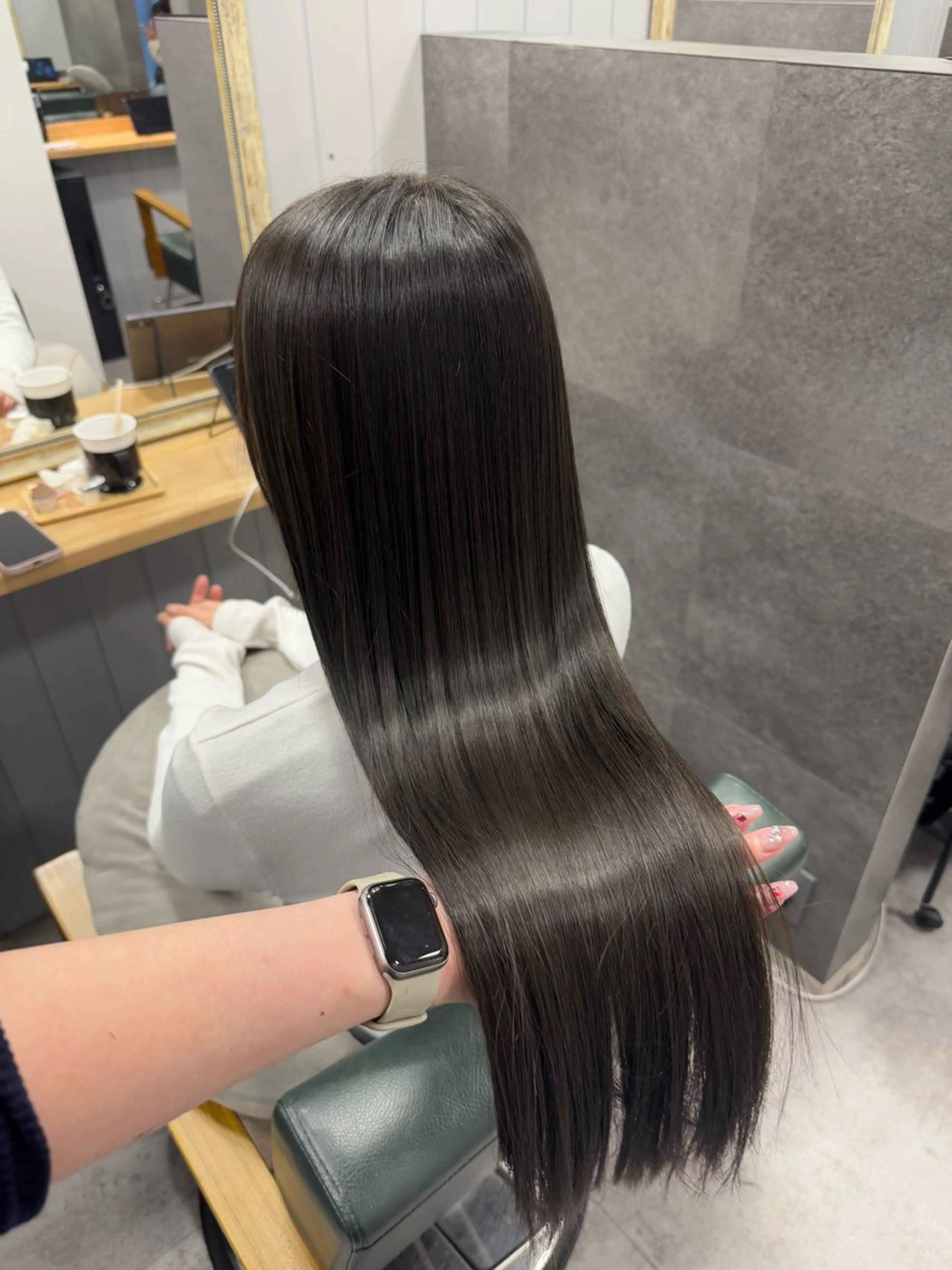 ロング カラー トリートメント カット ヘアカラー トリートメント レイヤーカット/韓国 /心斎橋/宮城ほのかのヘアスタイル