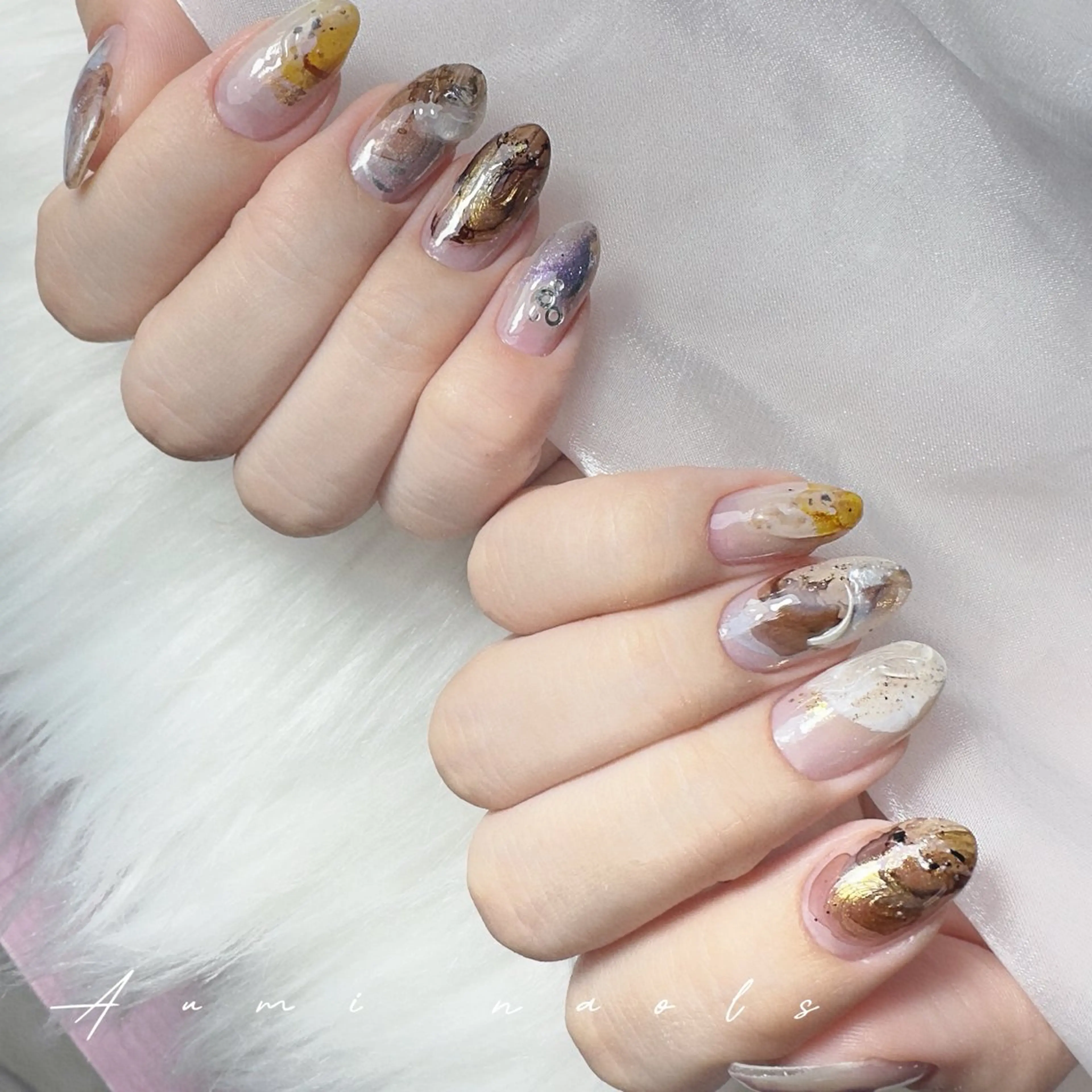 ネイル ハンドネイル YUMI ニュアンスnailsのネイルデザイン