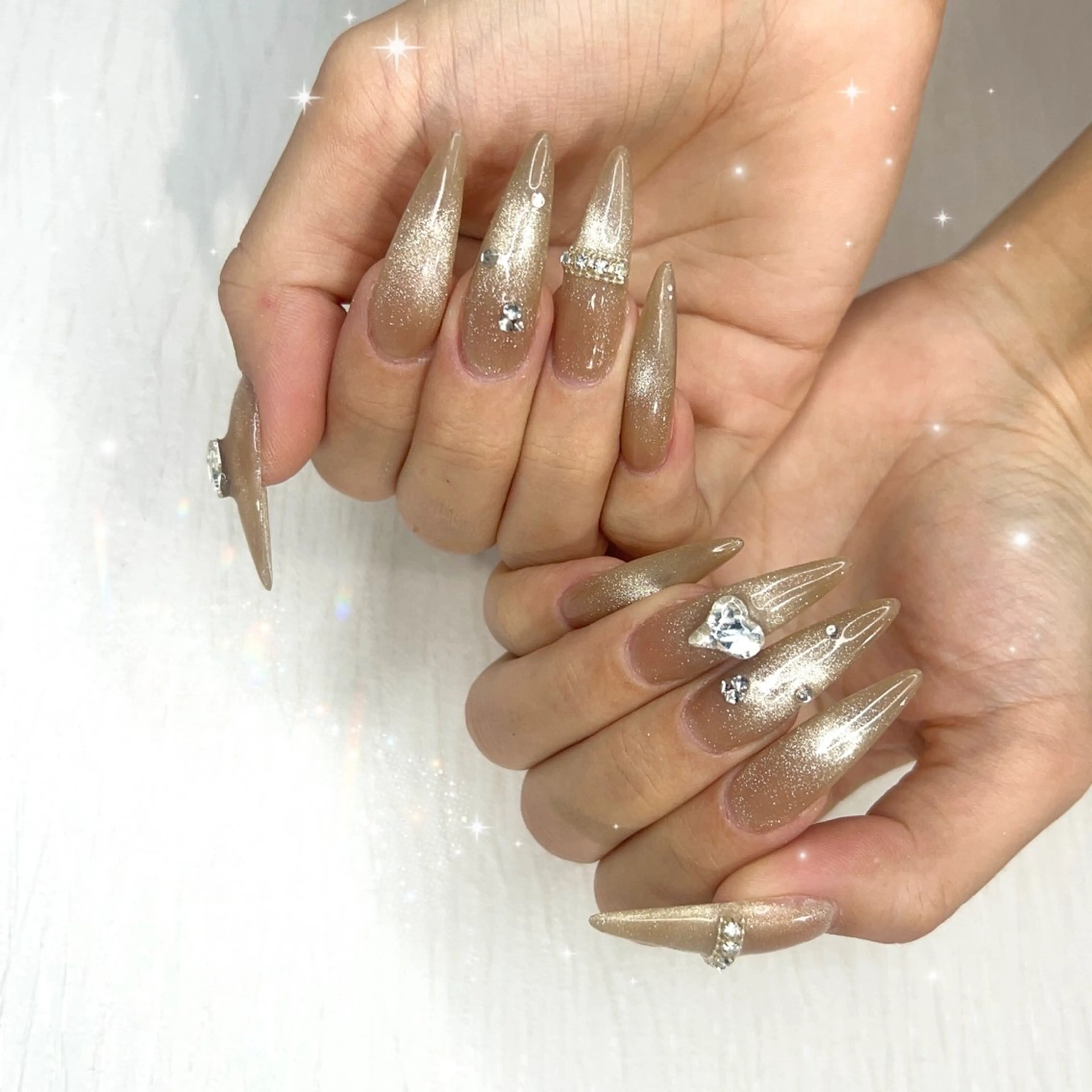 ネイル ハンドネイル AUVÉ💎 MINAのネイルデザイン