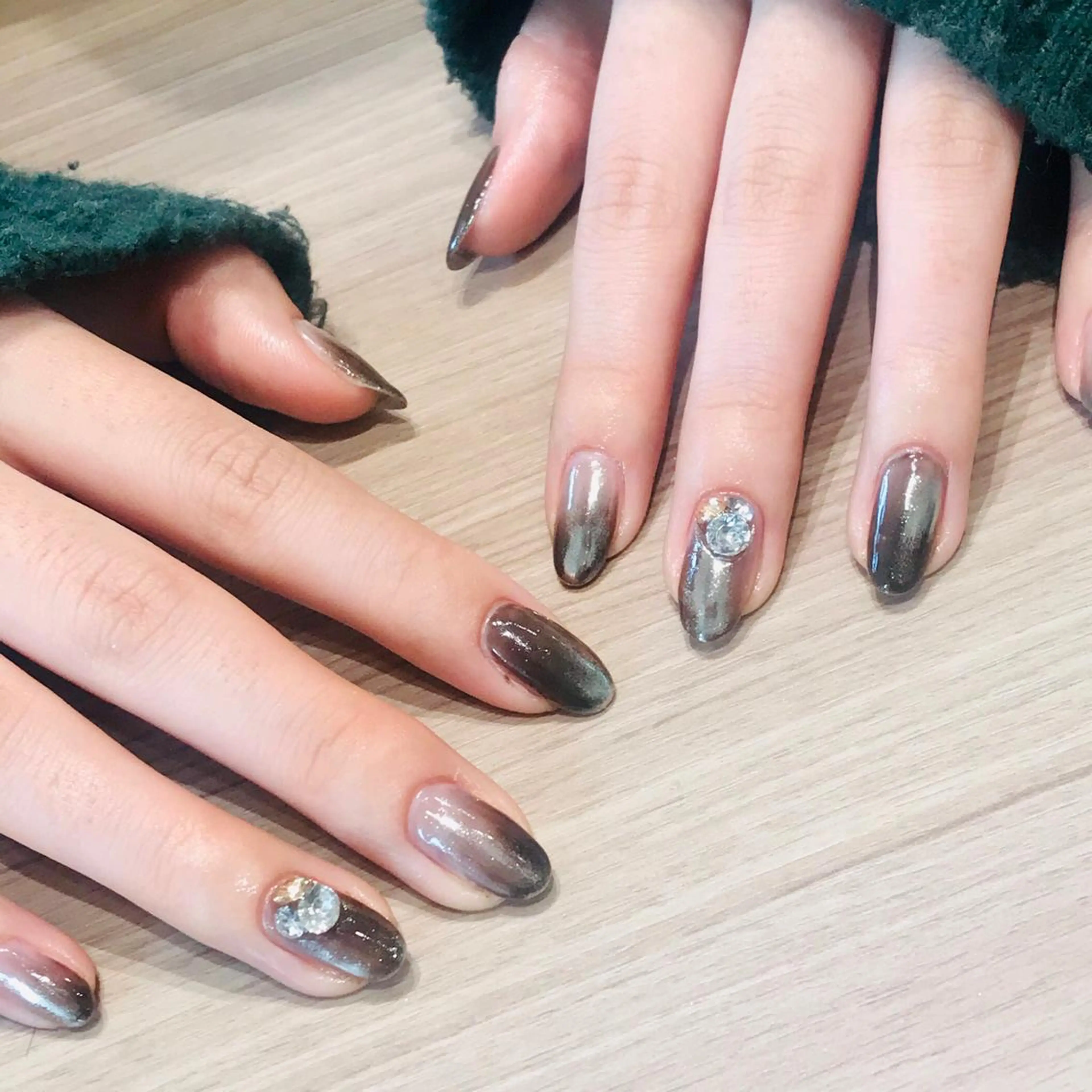 ネイル 小向 琴絵のネイルデザイン