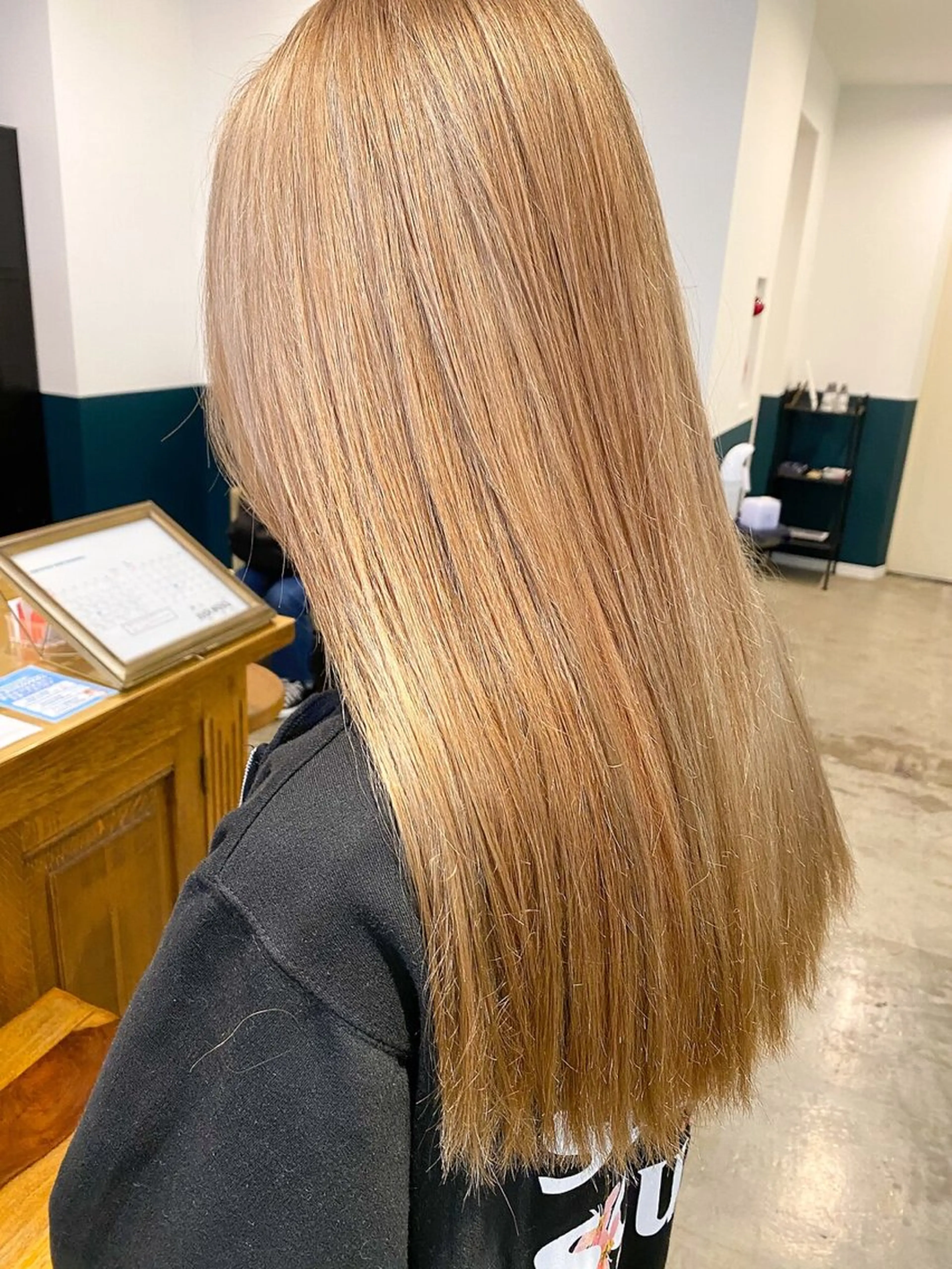 ロング カラー ブロンド HIROSE 蘇我2号店のヘアスタイル