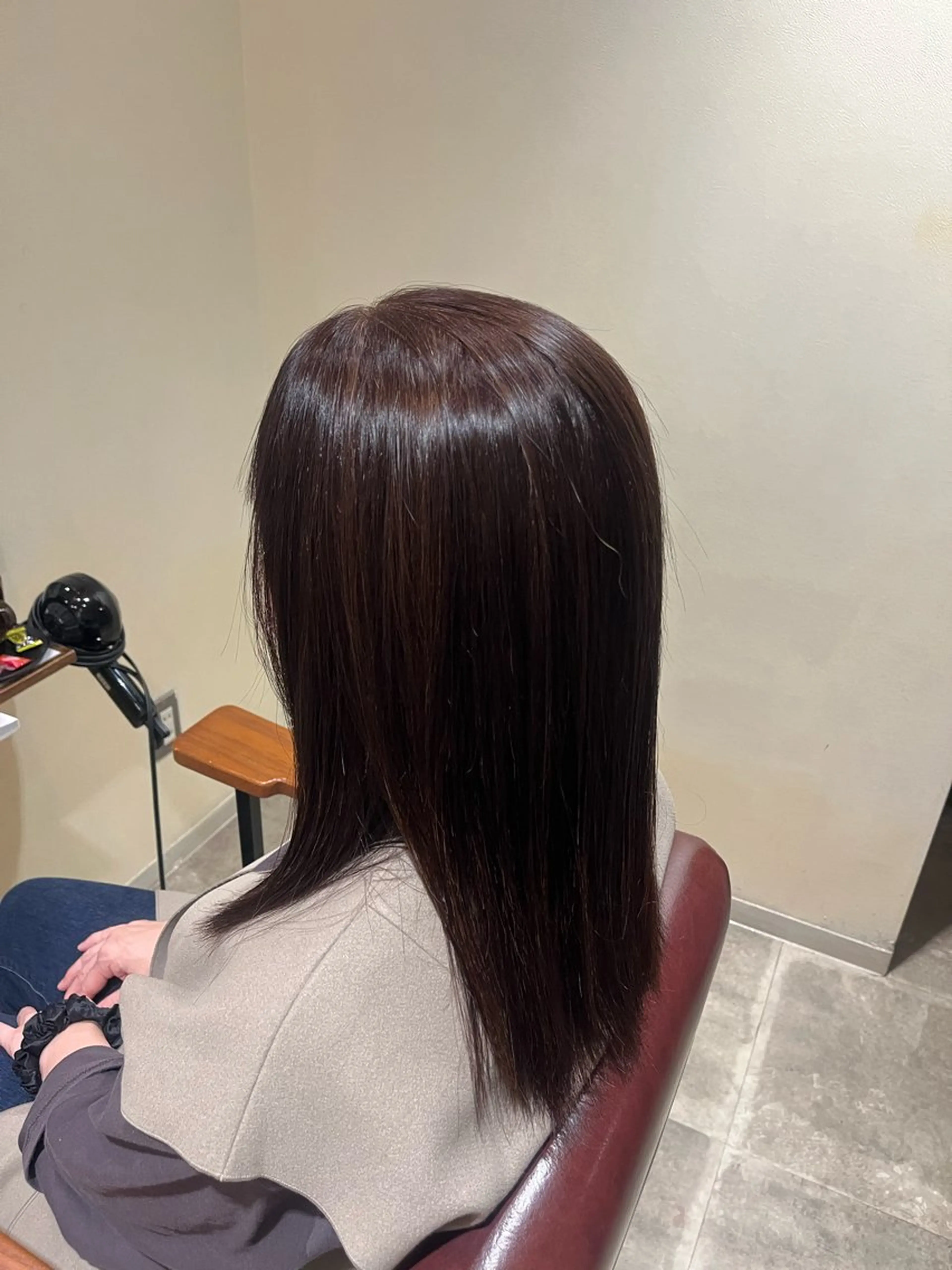 セミロング カラー 西村 さくらのヘアスタイル