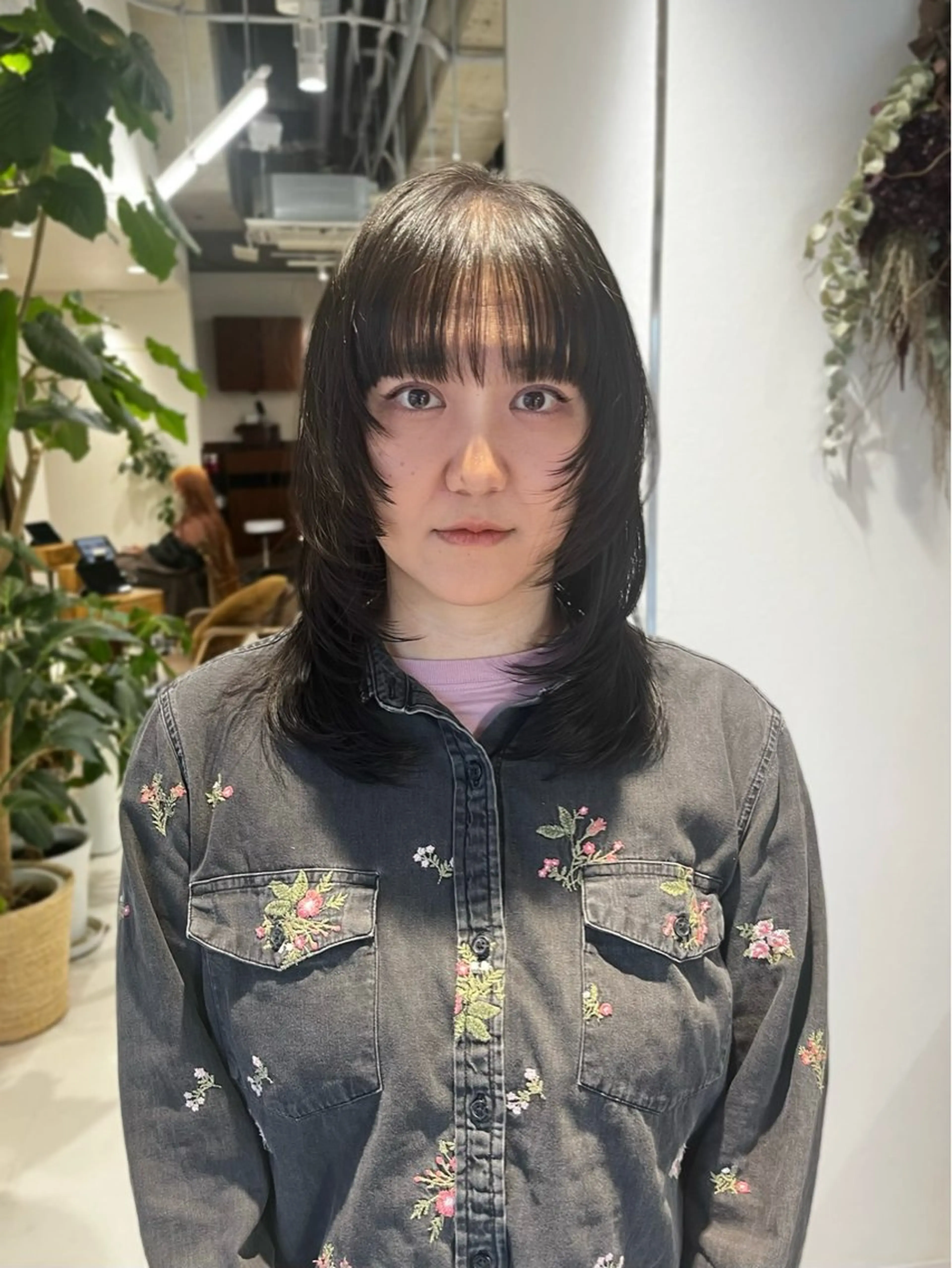 ミディアム カラー レイヤーカット カット ヘアカラー トリートメント レイヤーカット/ブラ ウンカラー/河野凜のヘアスタイル