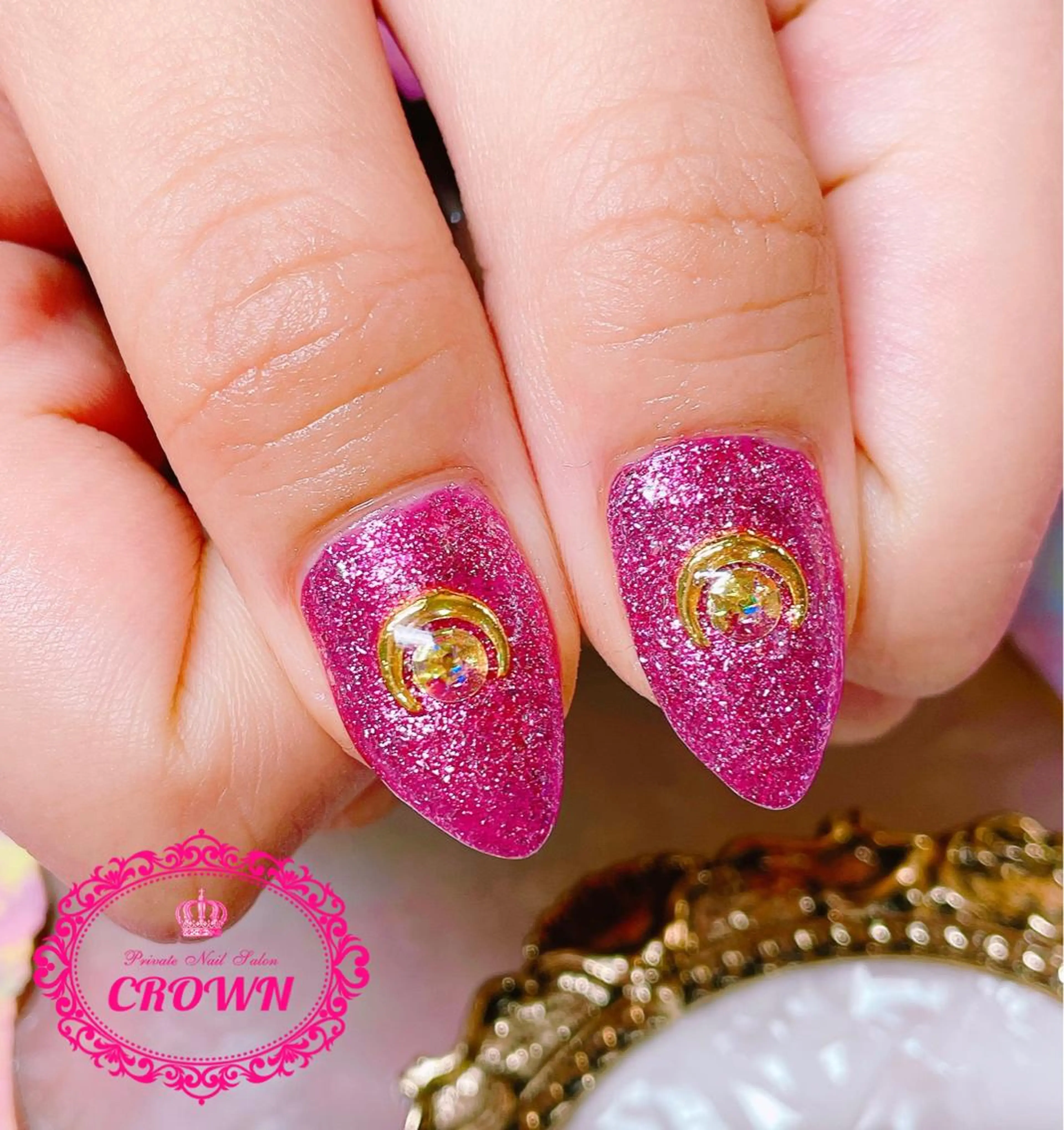 ネイル CROWN プライベートサロンのネイルデザイン