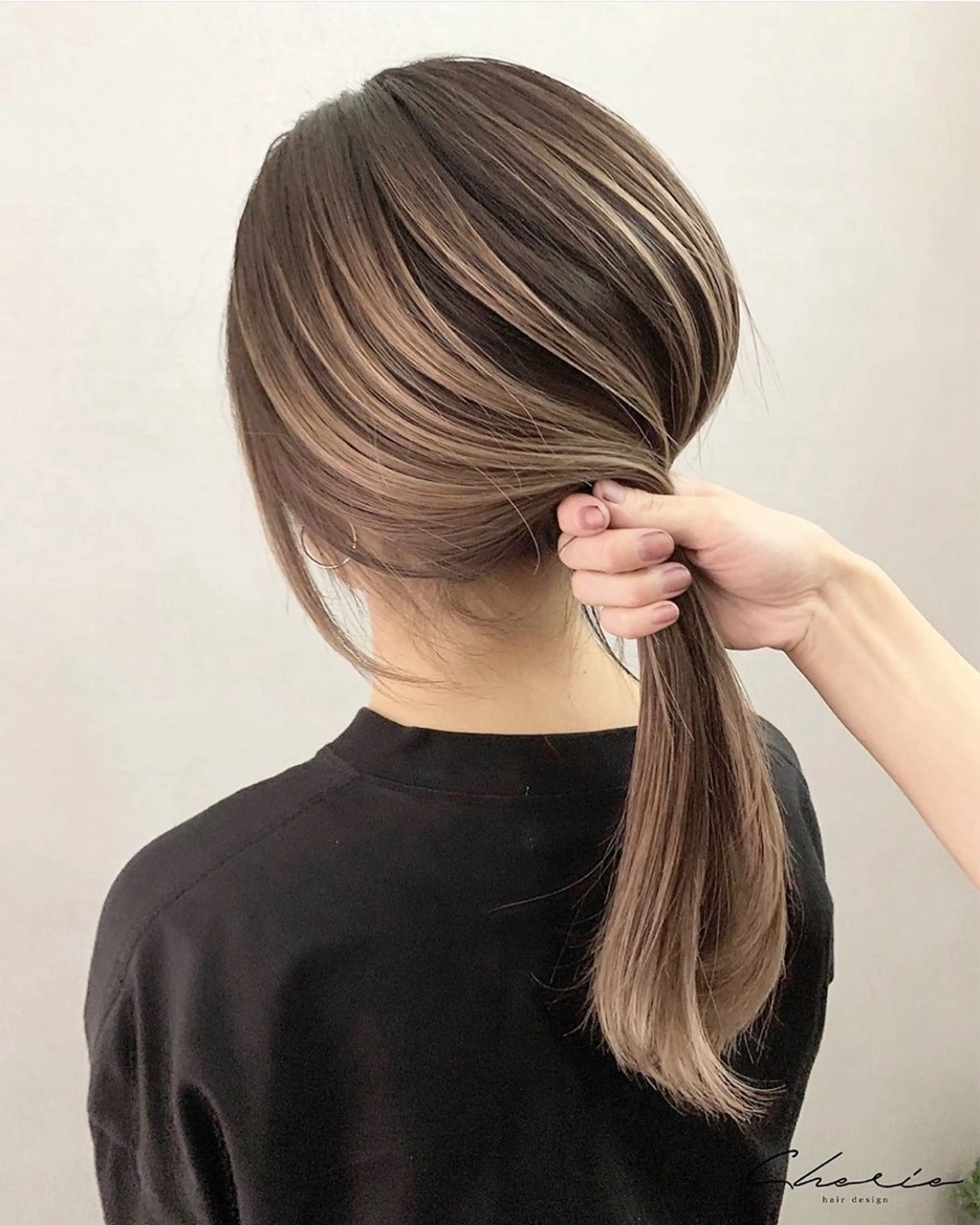 ロング カラー ベージュカラー ハイライトカラー ハイライト ヘアカラー トリートメント CHERIEブリーチ ダブルカラー　天神のヘアスタイル