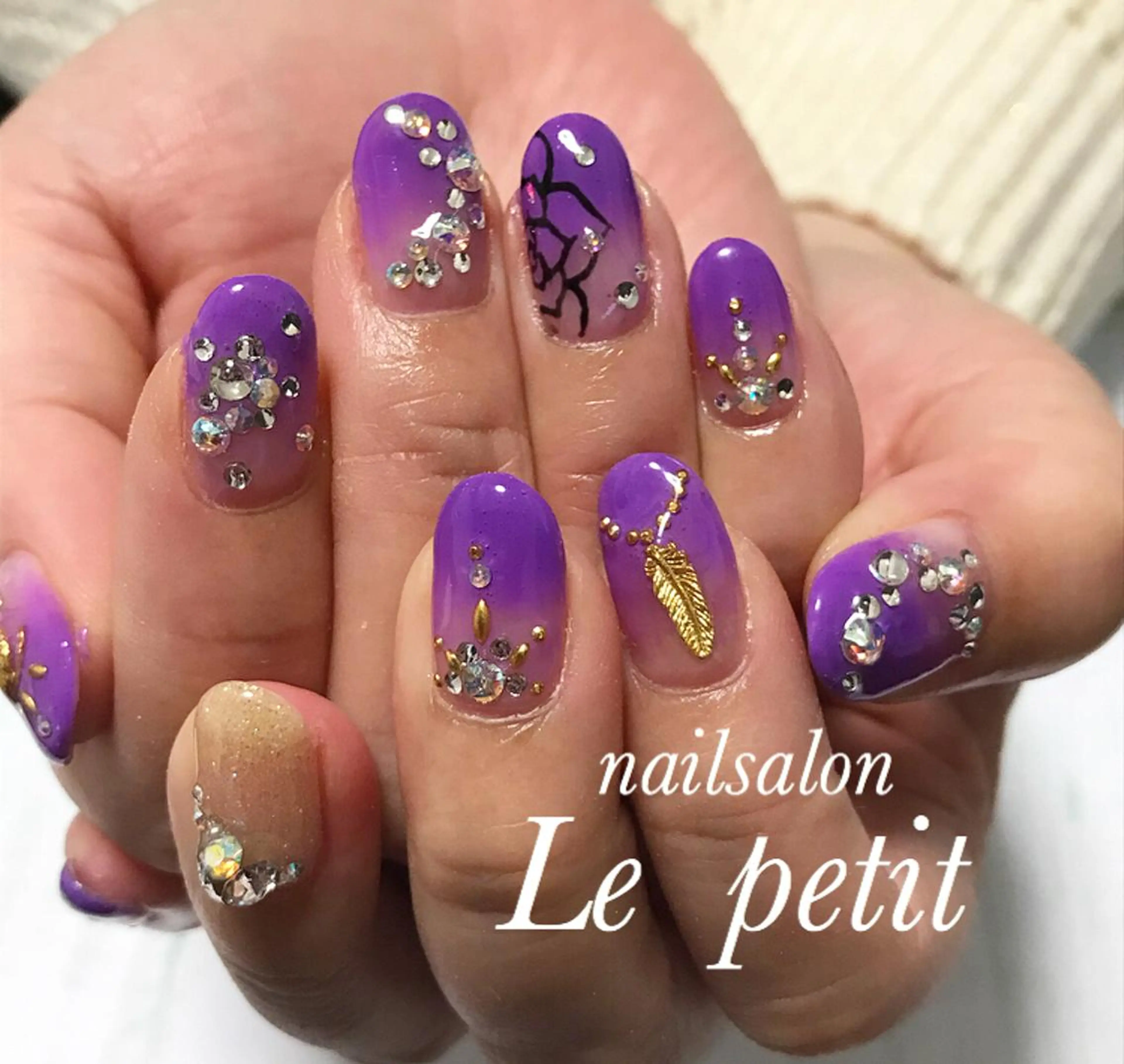 ネイル 石野 広佳のネイルデザイン