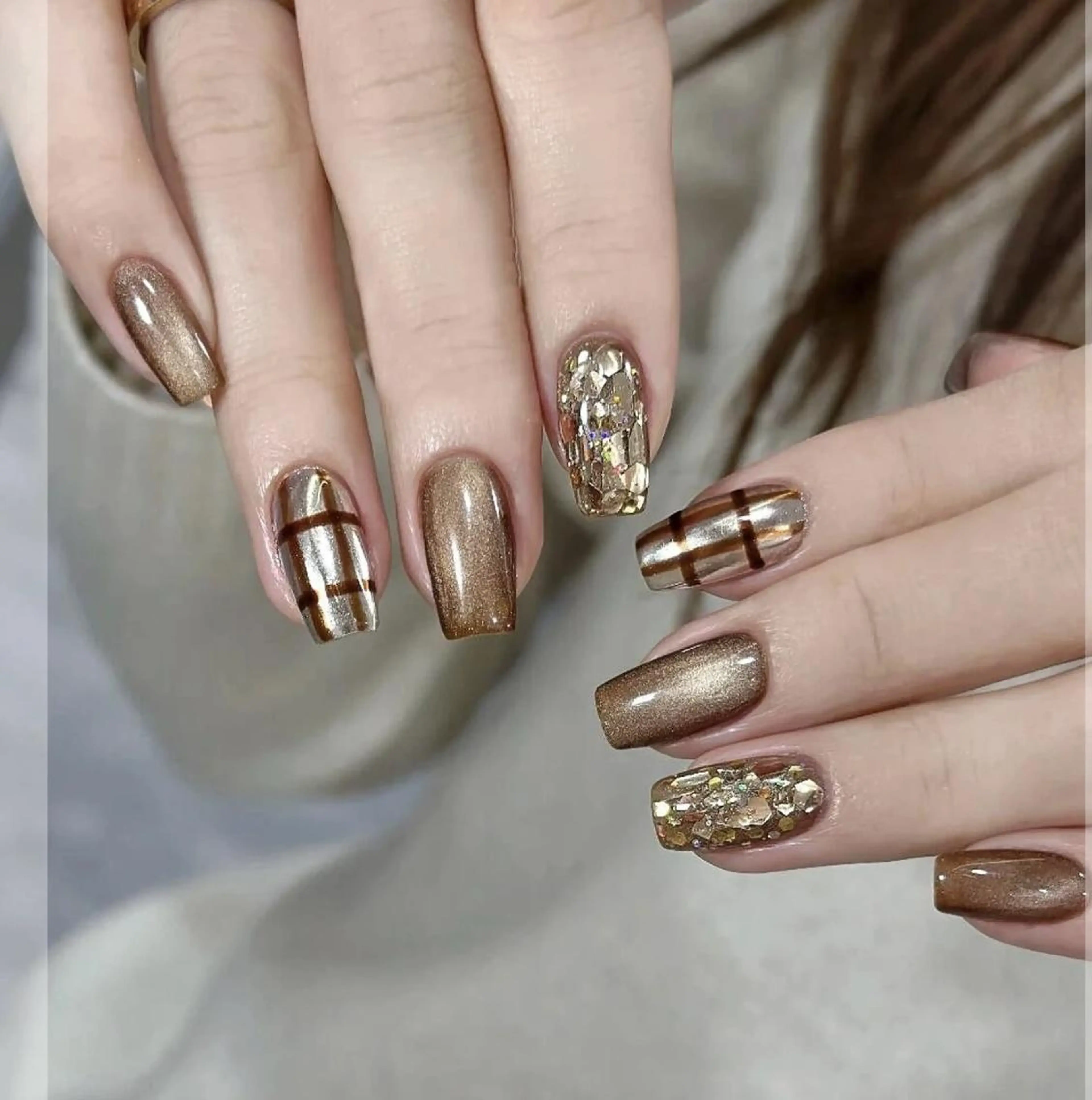 ネイル ツイードネイル ハンドネイル ハンドケア AB マツエクネイルサロンのネイルデザイン