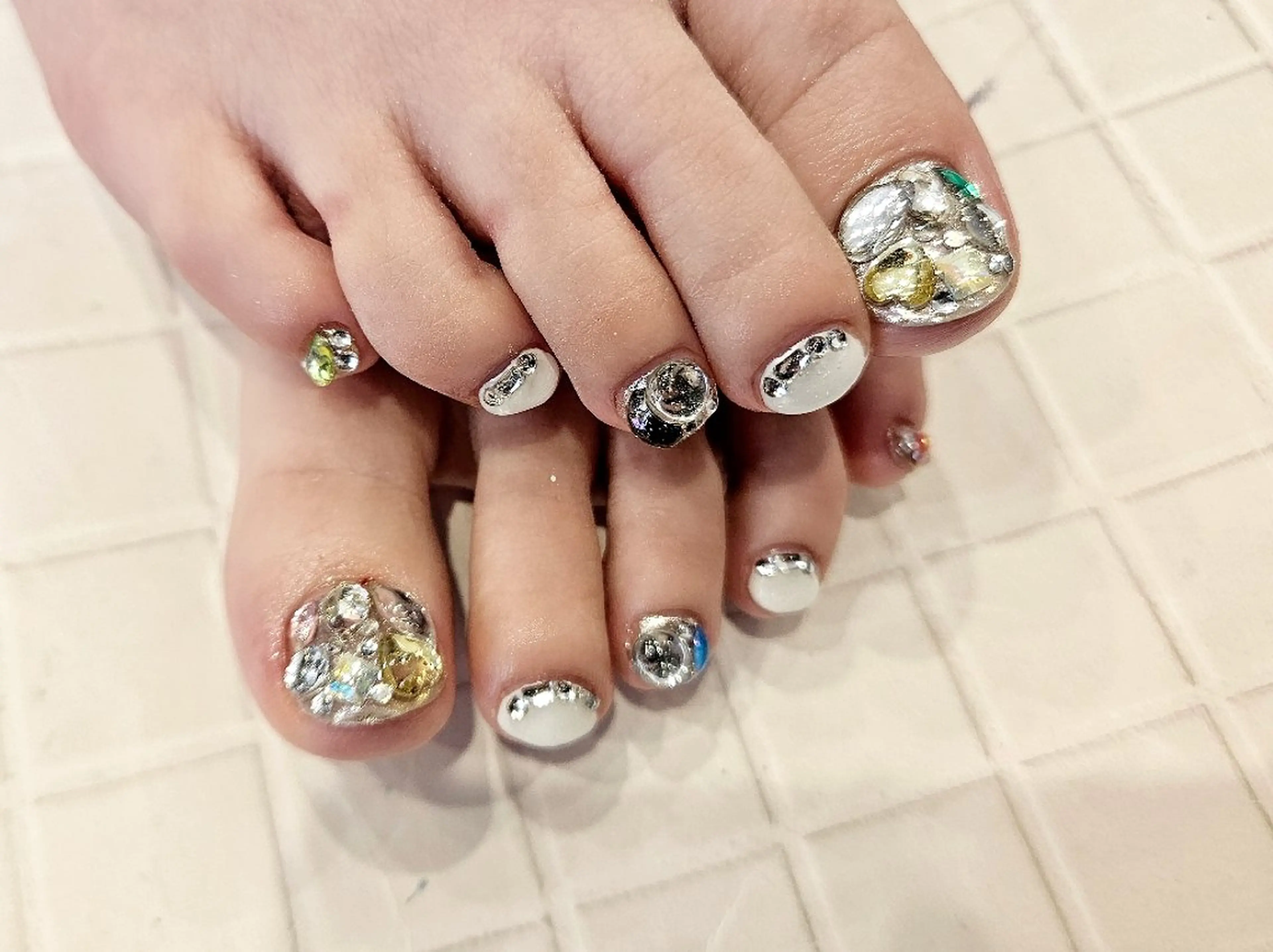 ネイル フットネイル 関口 友菜のヘアスタイル