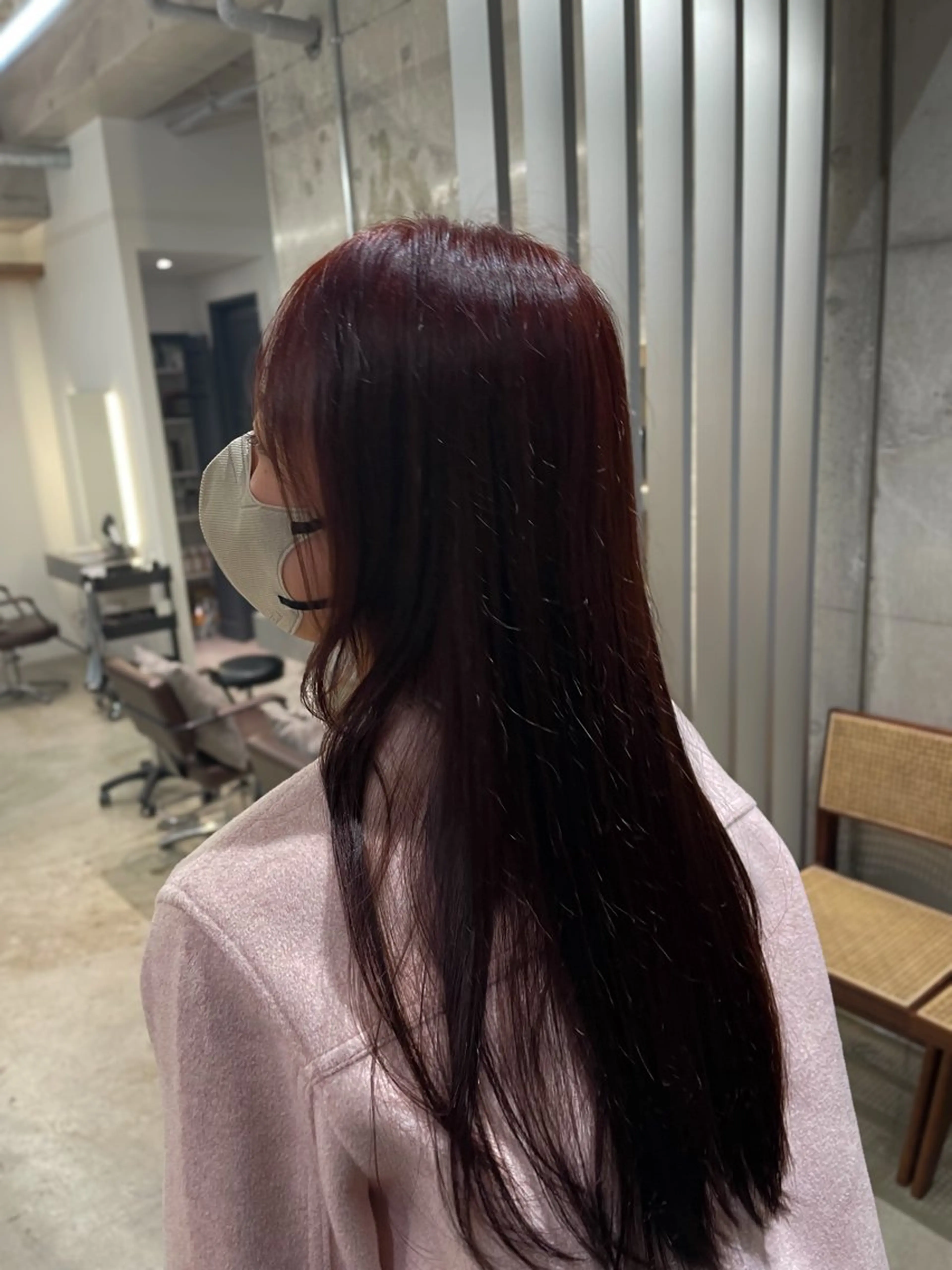 ロング はら しおりのヘアスタイル