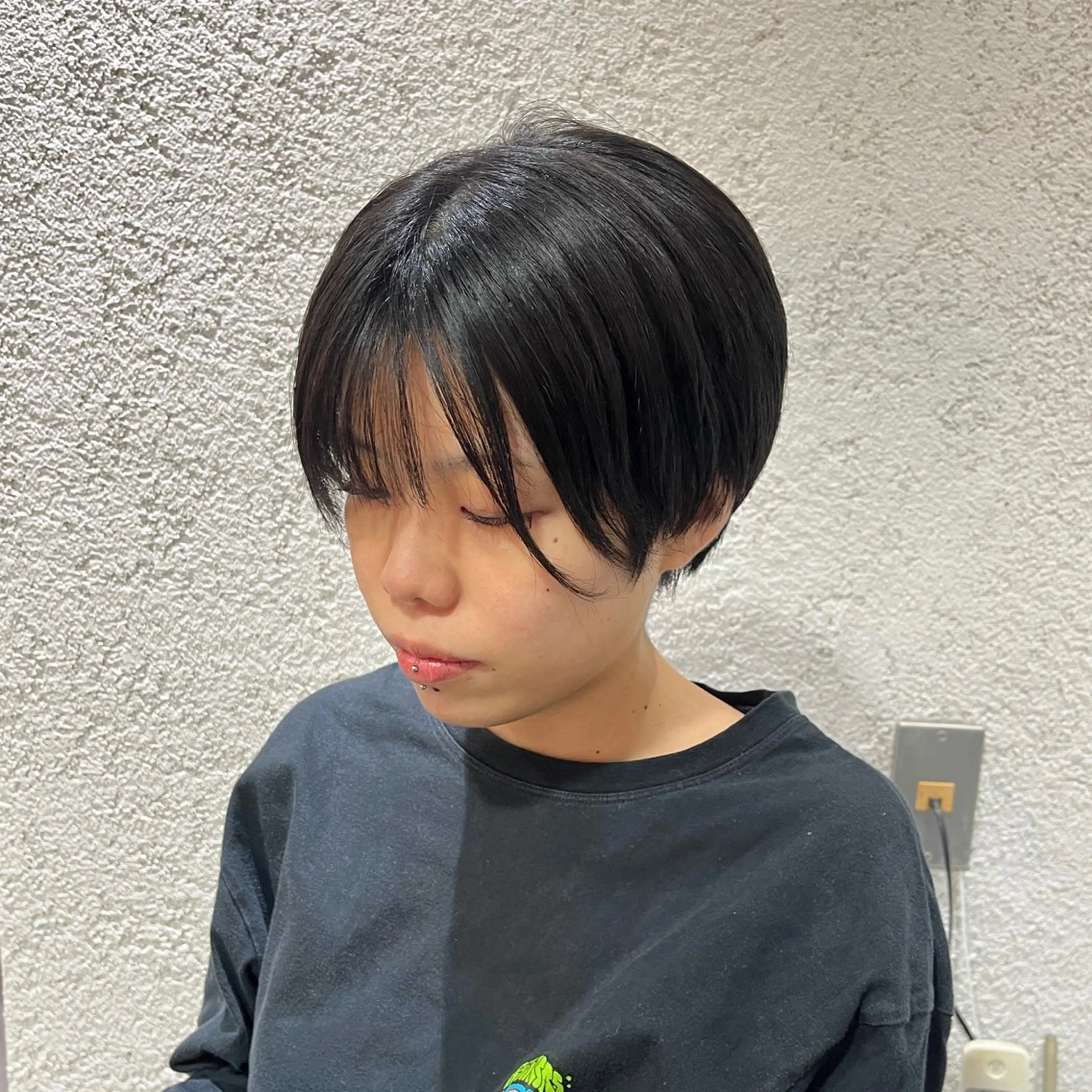 ショート 本田 茜のヘアスタイル