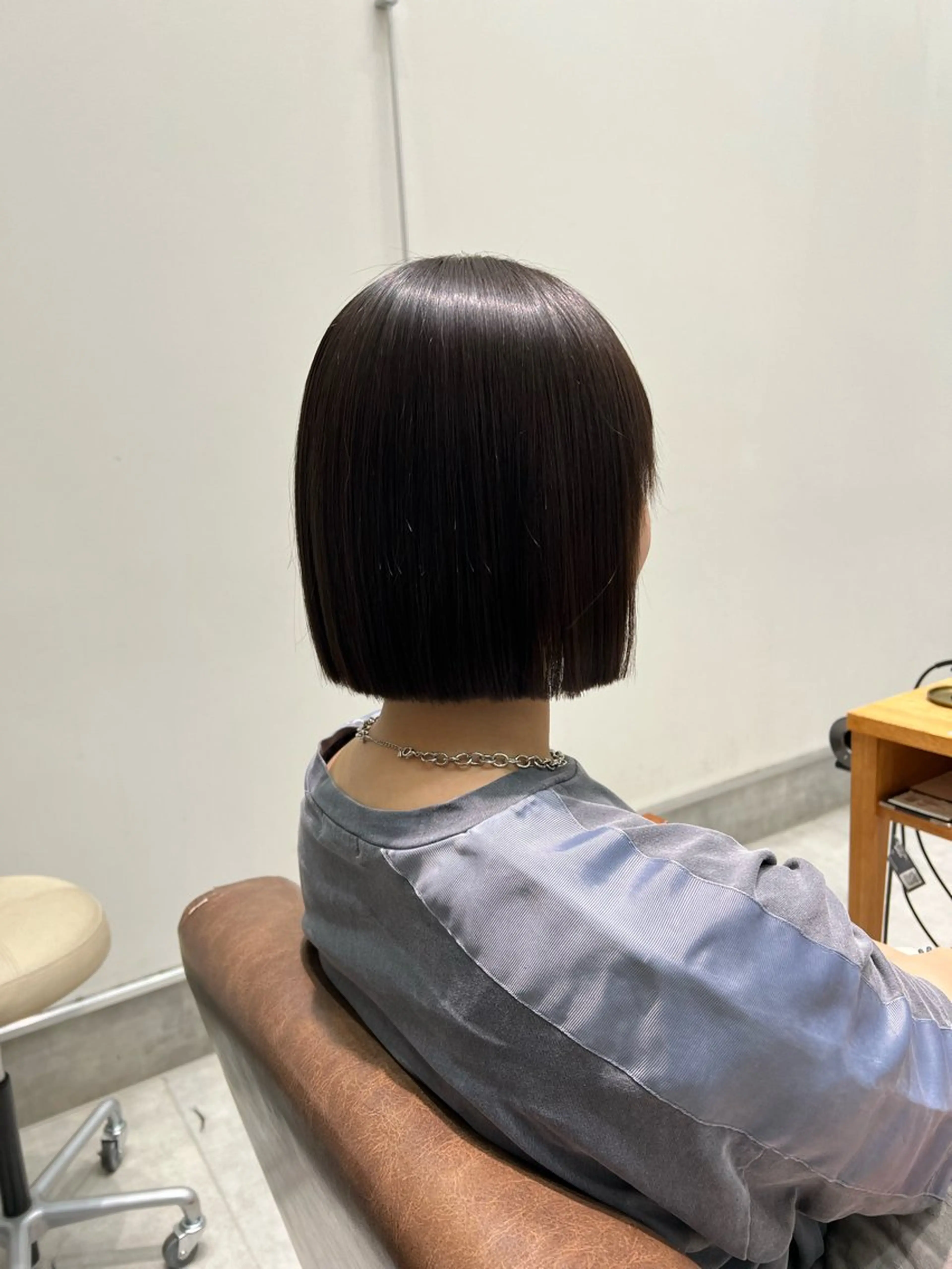 ショート 酸性ストレート 黒阪 なみのヘアスタイル