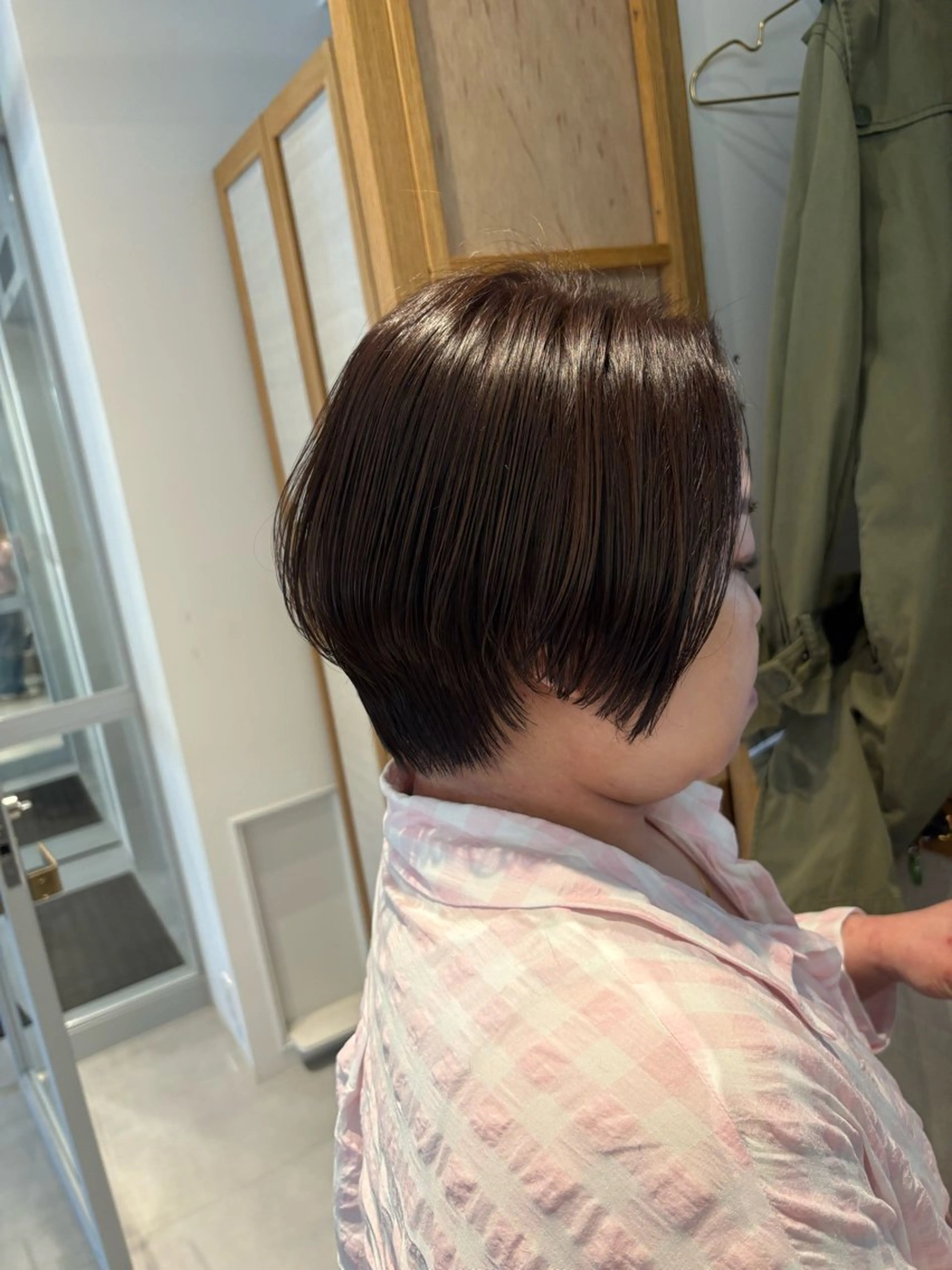 ショート ショートヘア 白髪ぼかし/北浜/ 淀屋橋/奥野のヘアスタイル