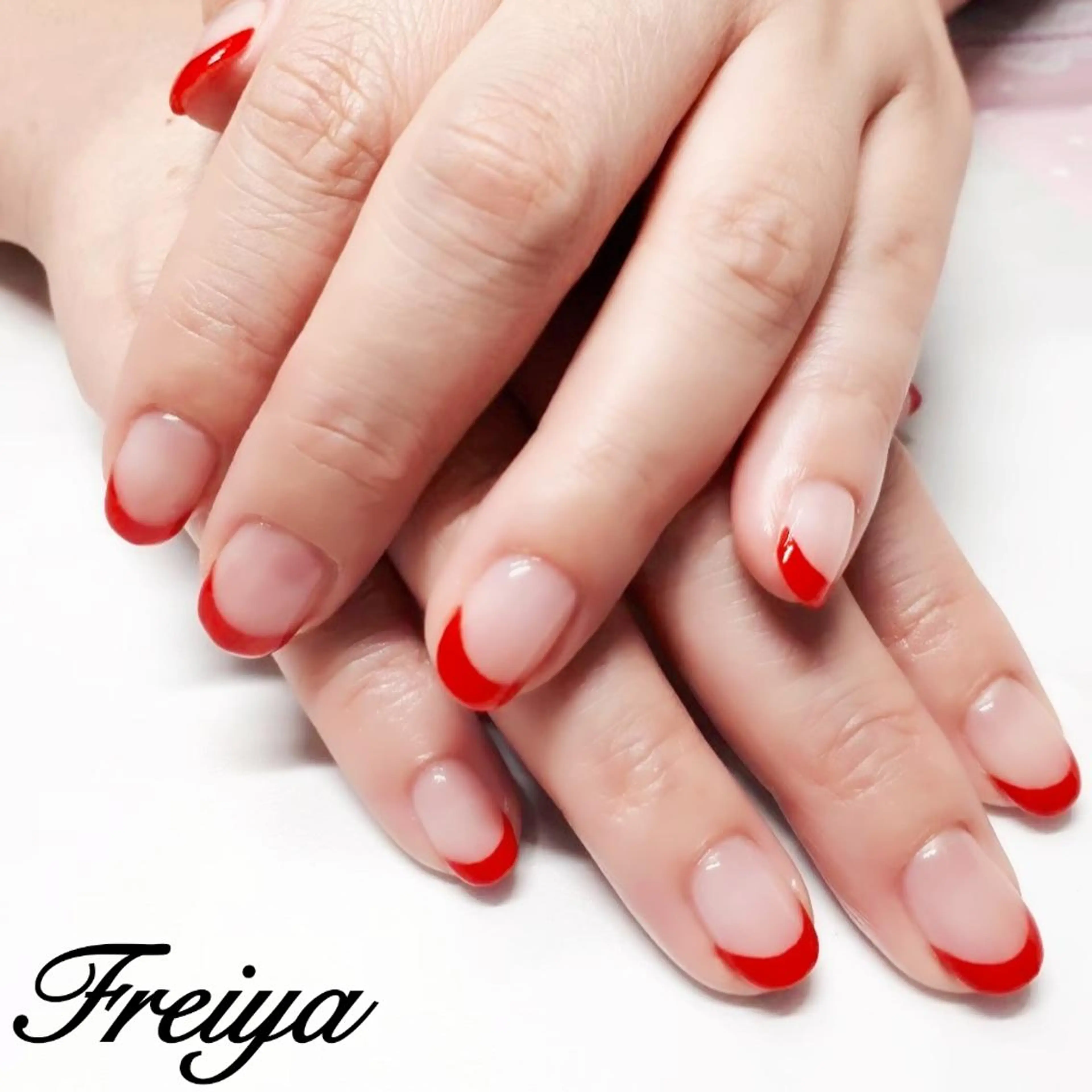 ネイル FREIYA所属・FREIYA マツエク、ネイルのマツエク・マツパデザイン