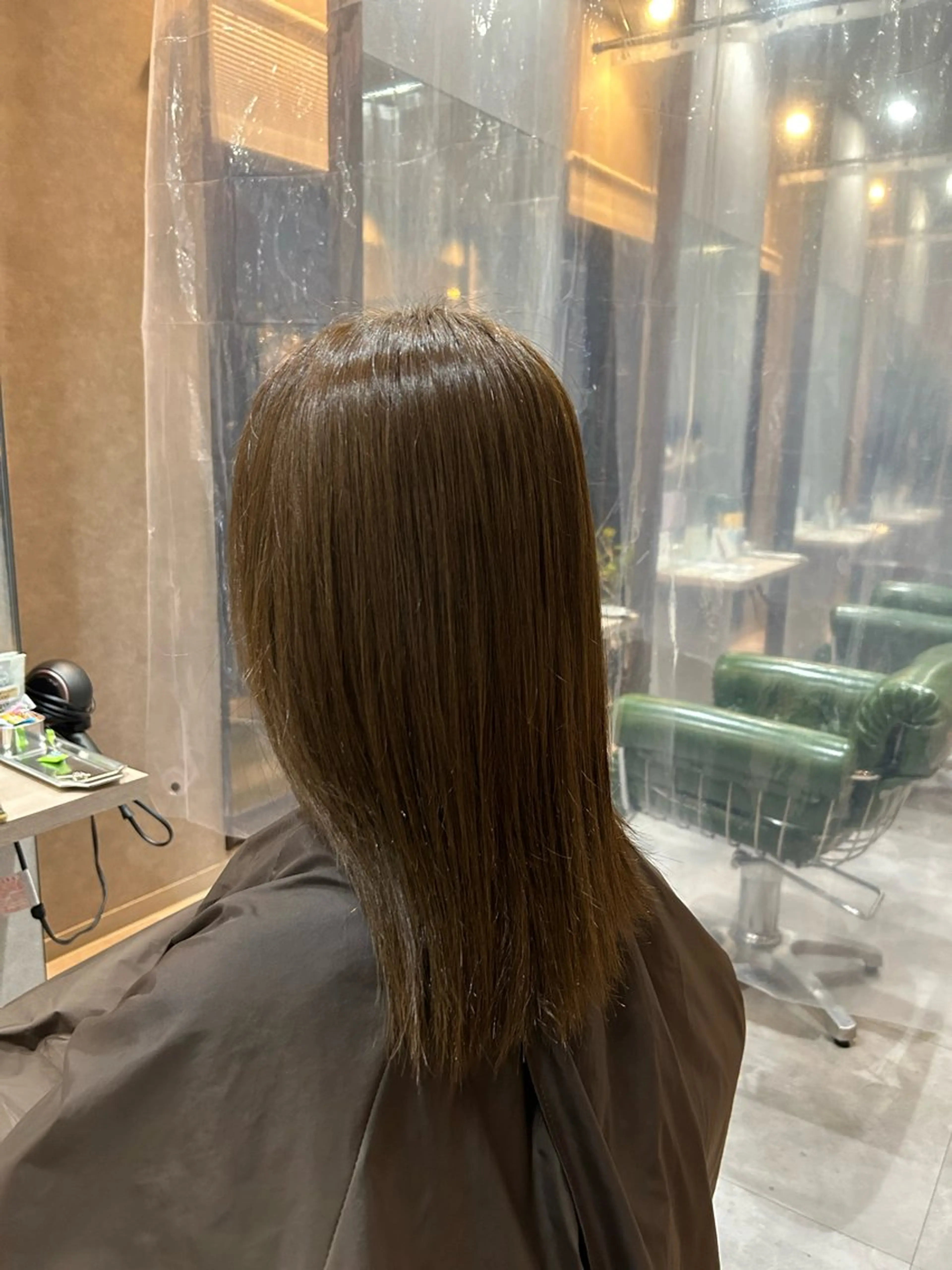 カラー ブラウンカラー オリーブブラウン 徳野 愛依のヘアスタイル