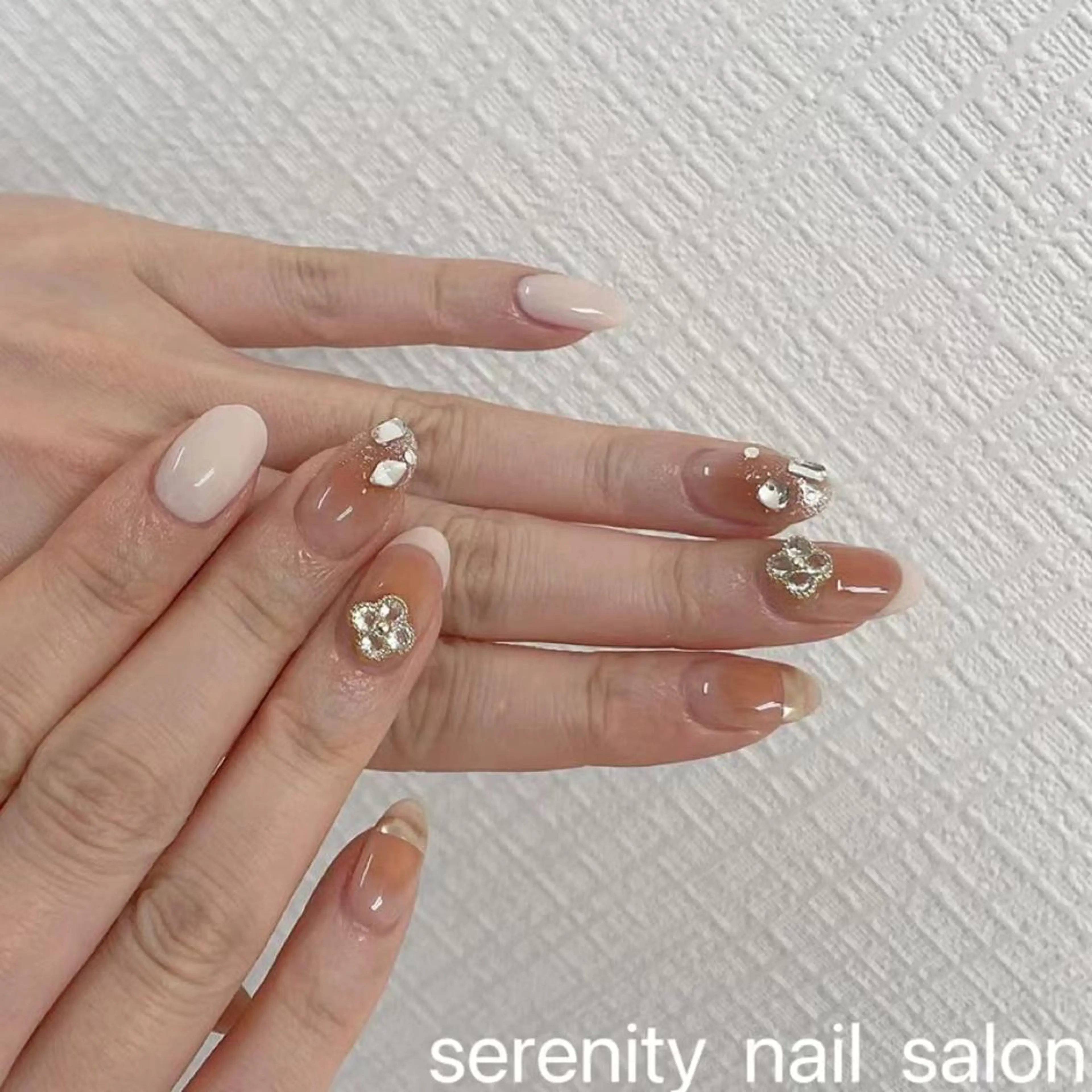 ネイル ハンドネイル ハンドケア ✨Serenity Nail salonのネイルデザイン