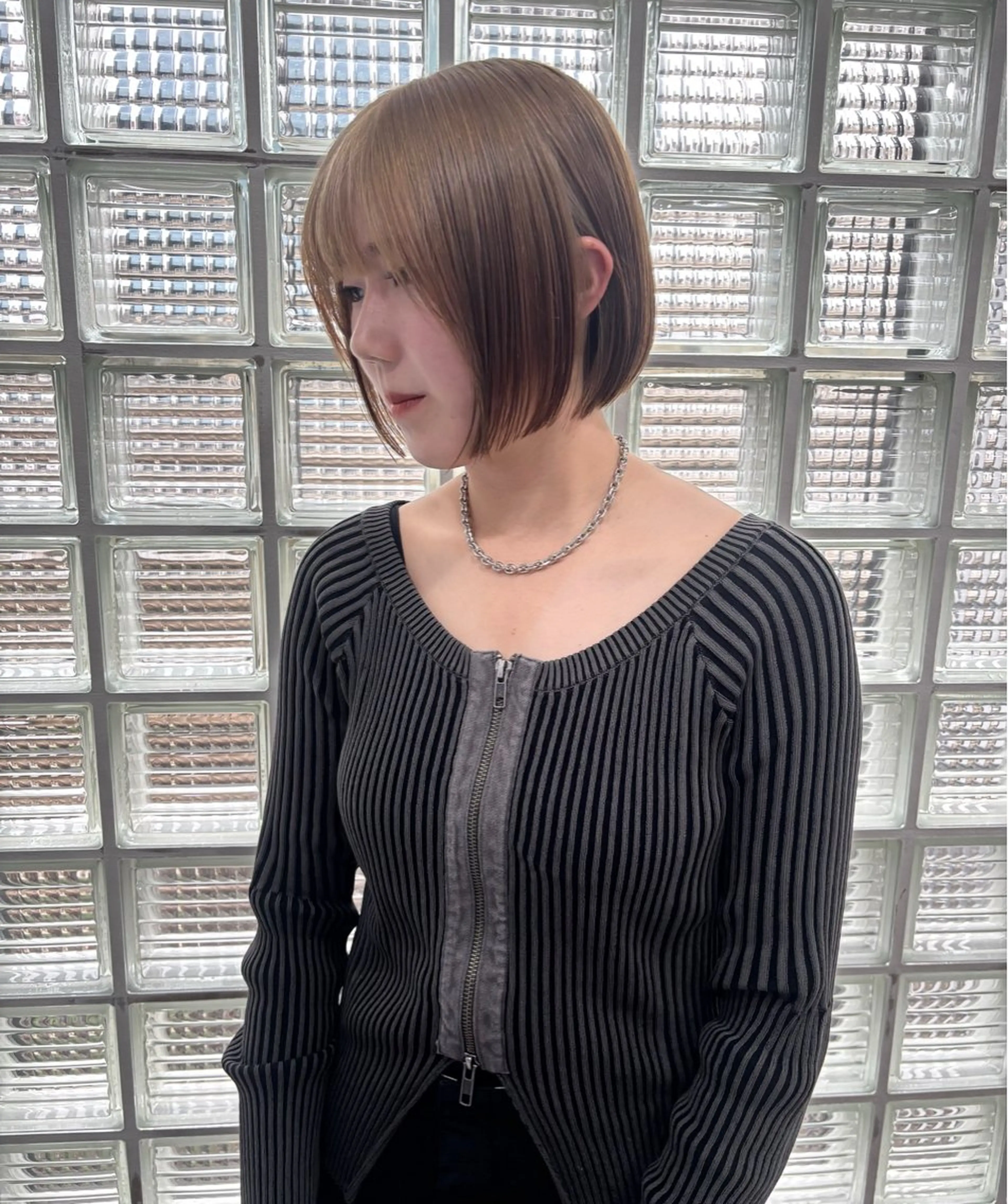 ショート カラー カット ヘアカラー Megu/ベージュ/ 透明感カラーのヘアスタイル