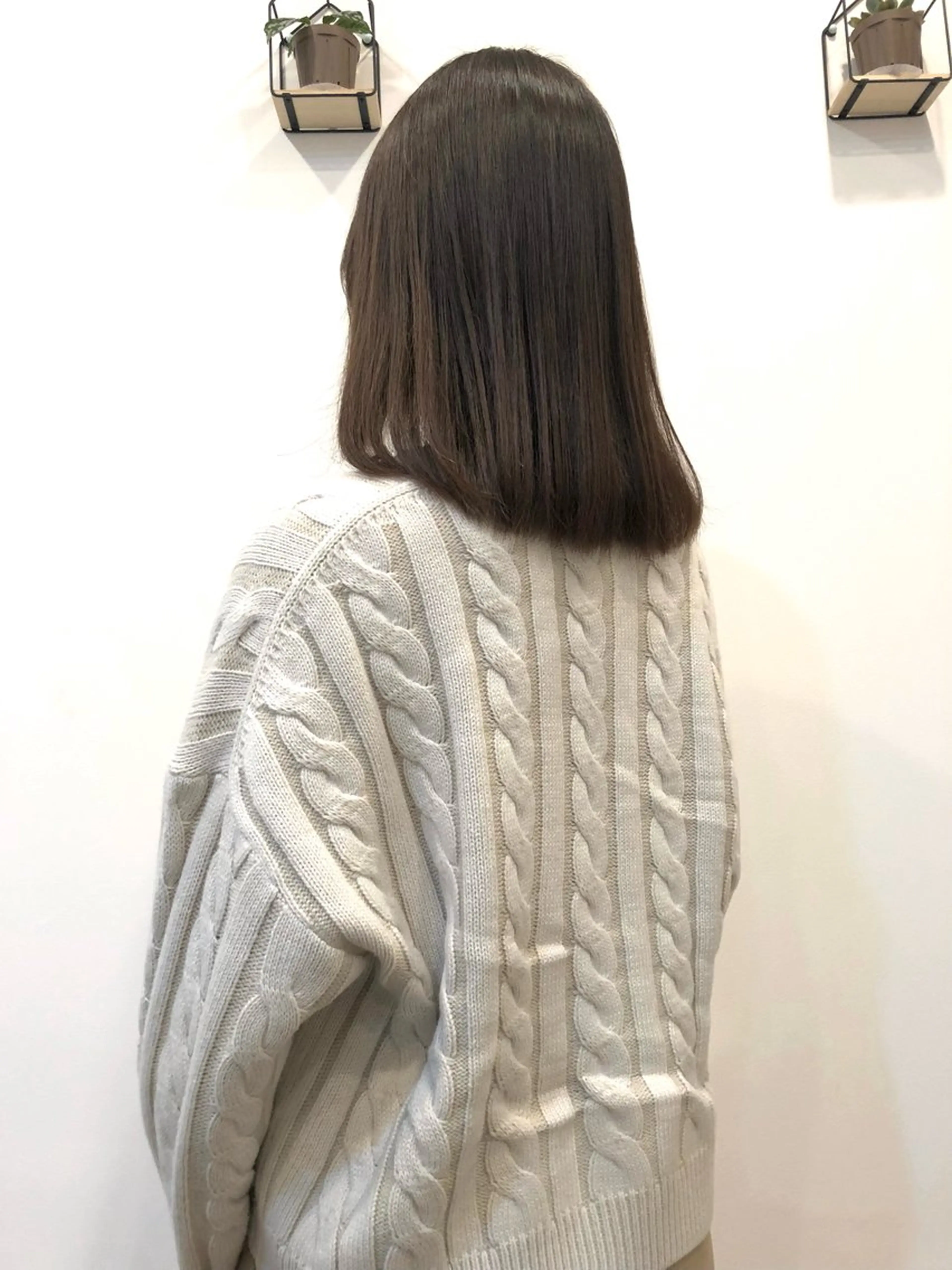 セミロング パーマ 縮毛矯正 トリートメント ストレートパーマ ヘアルーム カフーのヘアスタイル