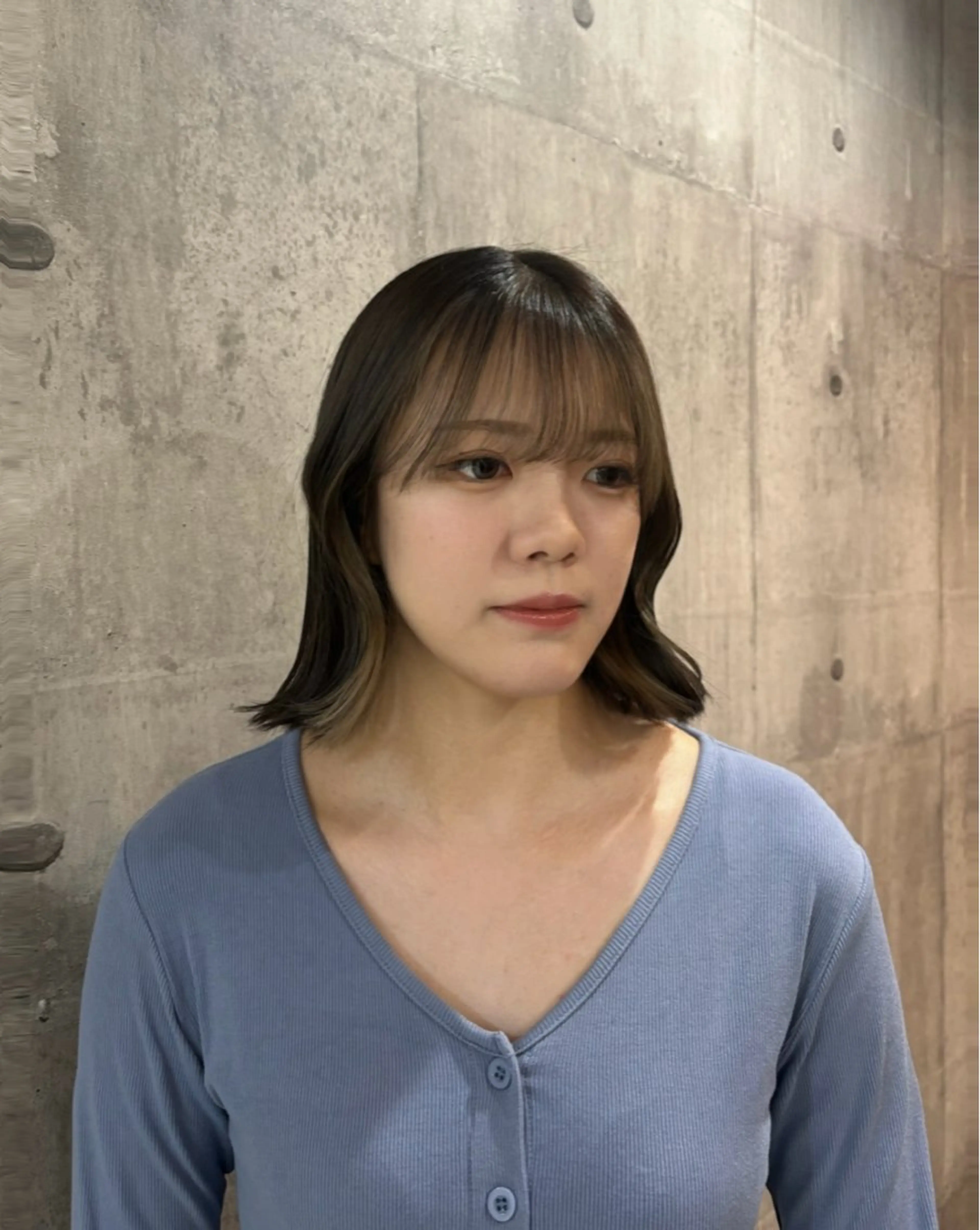 ミディアム カラー デザインカラー インナーカラー ボブ 顔周りカット ヘアカラー enrich / キタガワ カノンのヘアスタイル