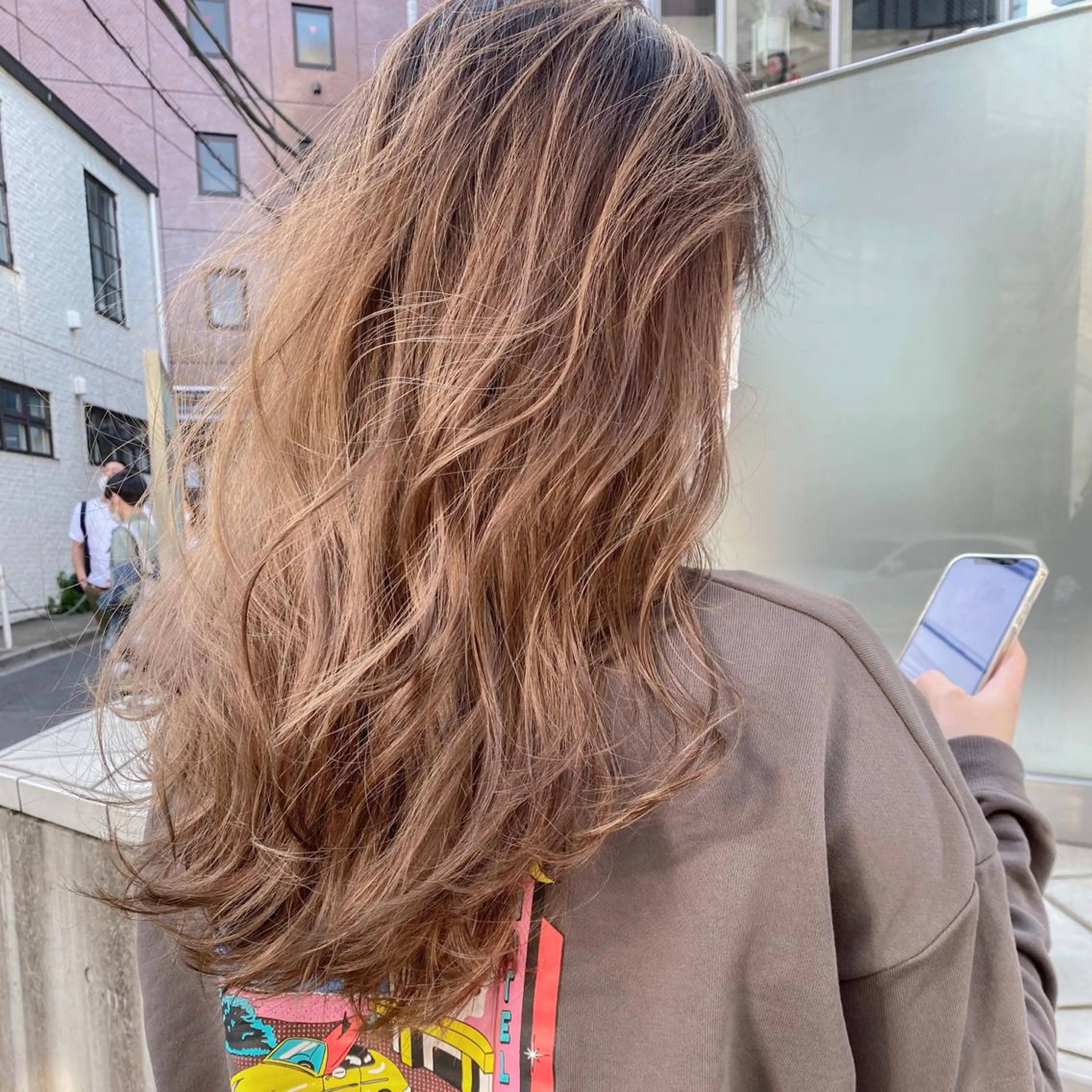 ミディアム カラー バレイヤージュ ベージュカラー ダブルカラー ミルクティーベージュ 外国人風カラー カット ヘアカラー トリートメント 海外デザイン🇺🇸 石渡諒太のヘアスタイル