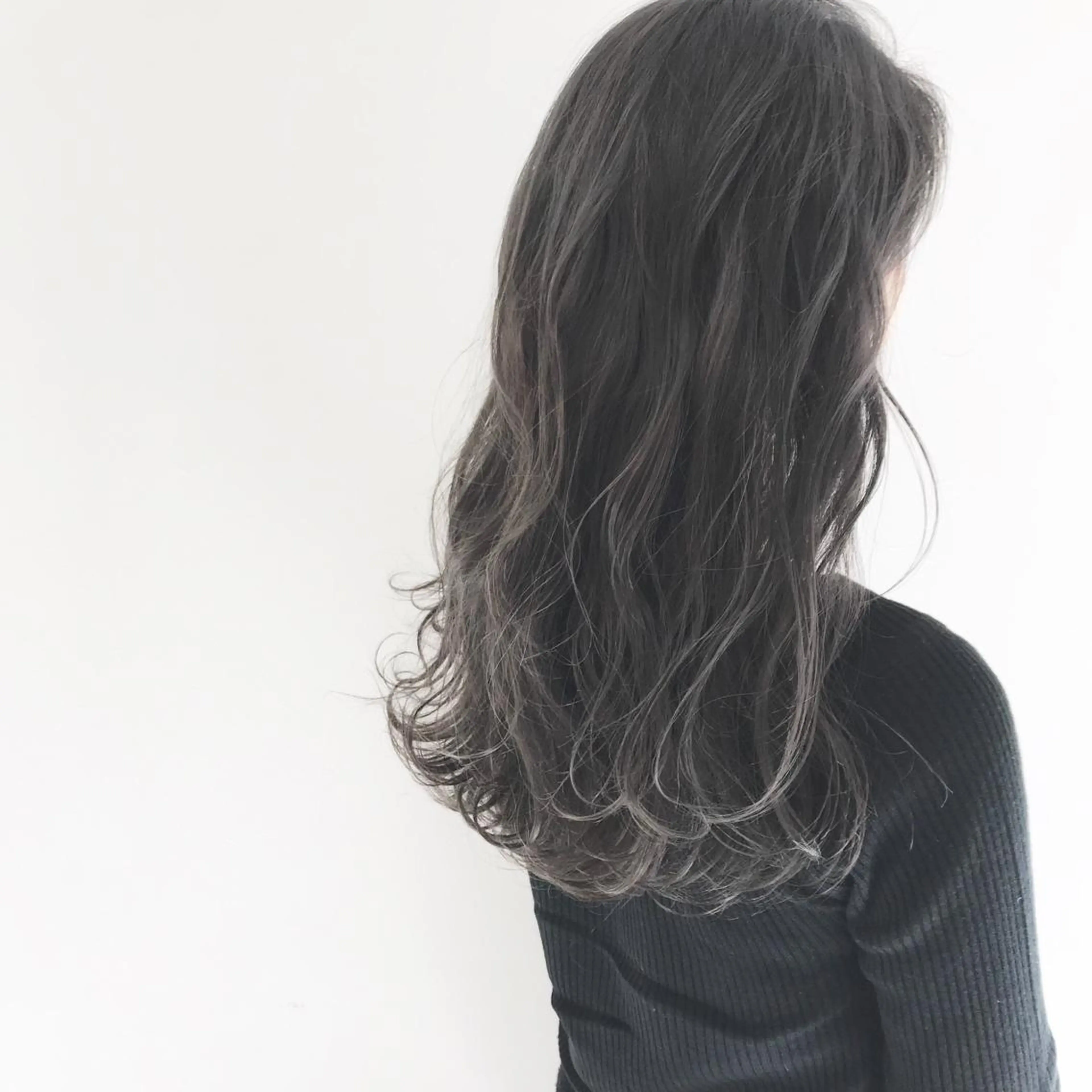 ロング 新井 広之のヘアスタイル