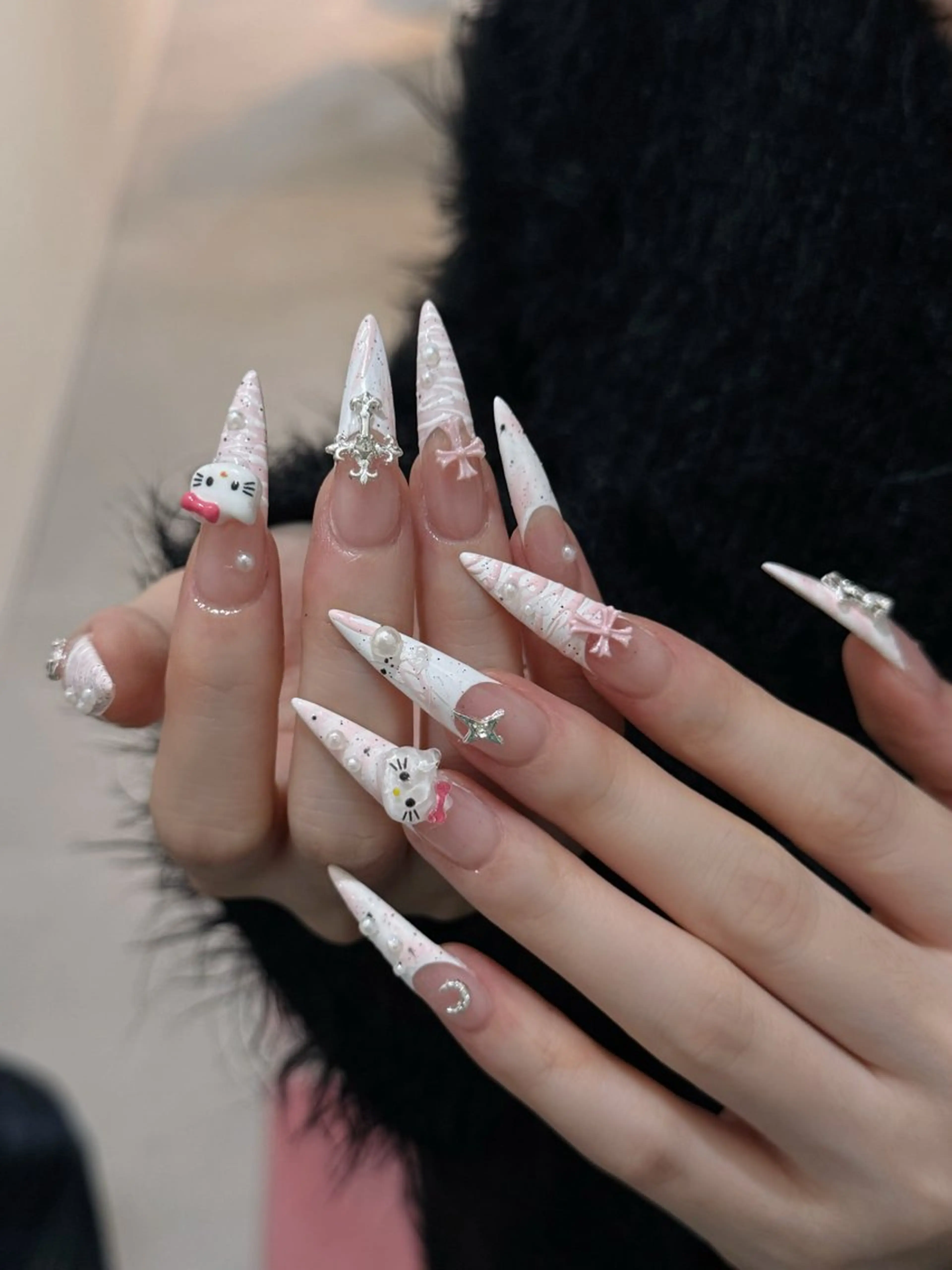 ネイル チークネイル ドット フレンチネイル グラデーション ハート ハンドネイル Julli NailStudioのネイルデザイン