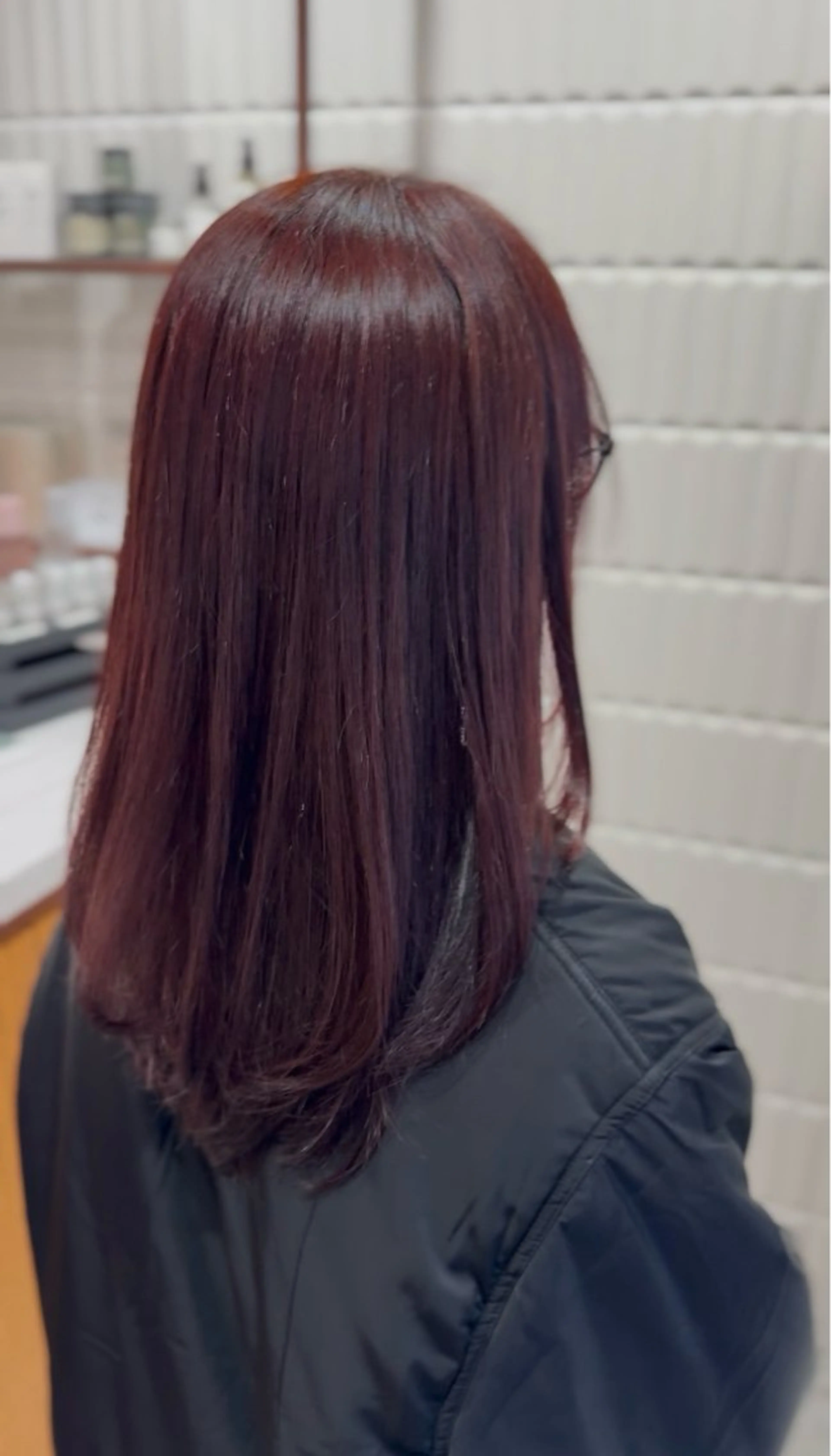 ロング 新宅 綾乃のヘアスタイル