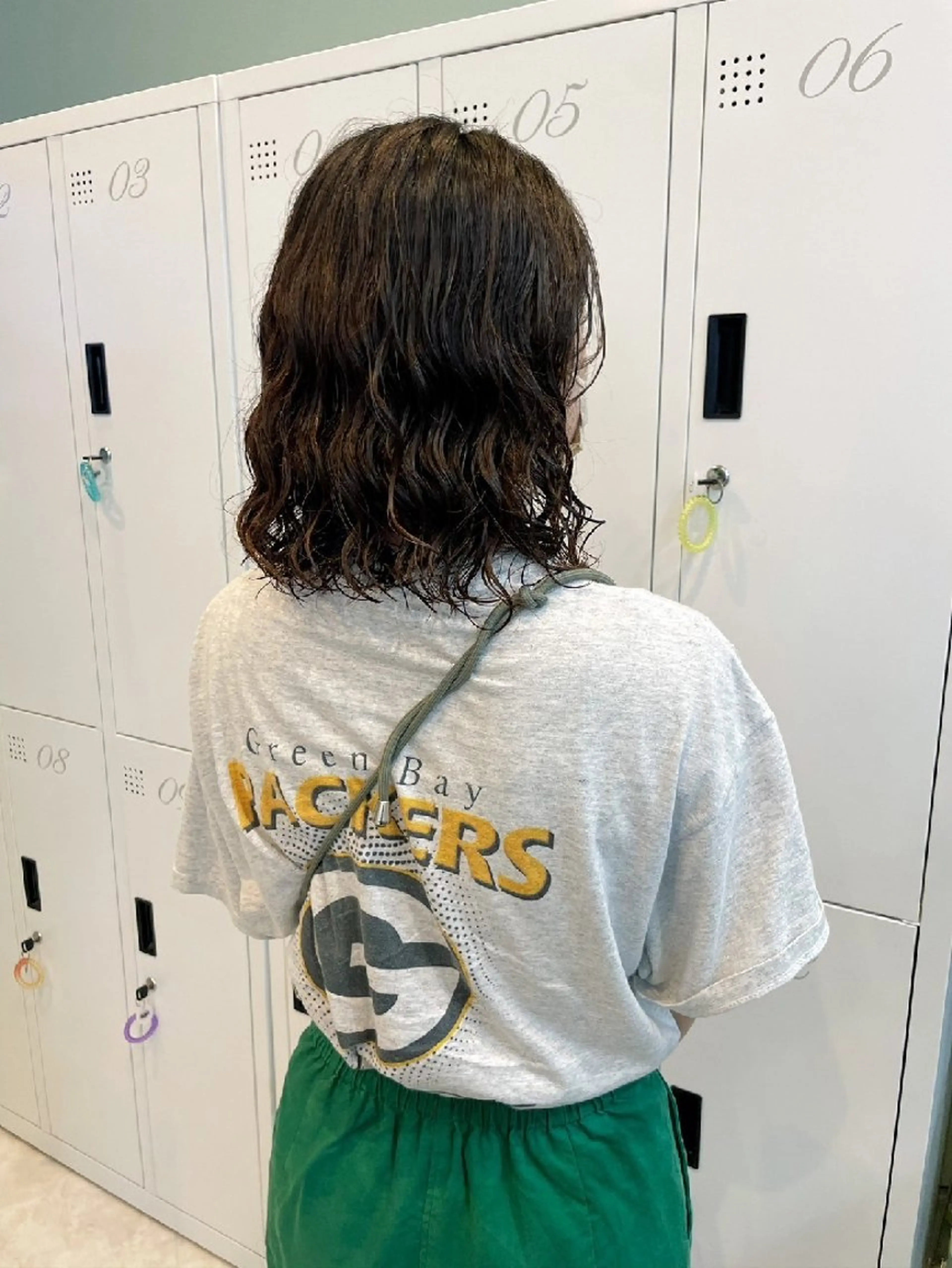 ミディアム パーマ 暗髪艶カラー/ 髪質改善TR/maiのヘアスタイル