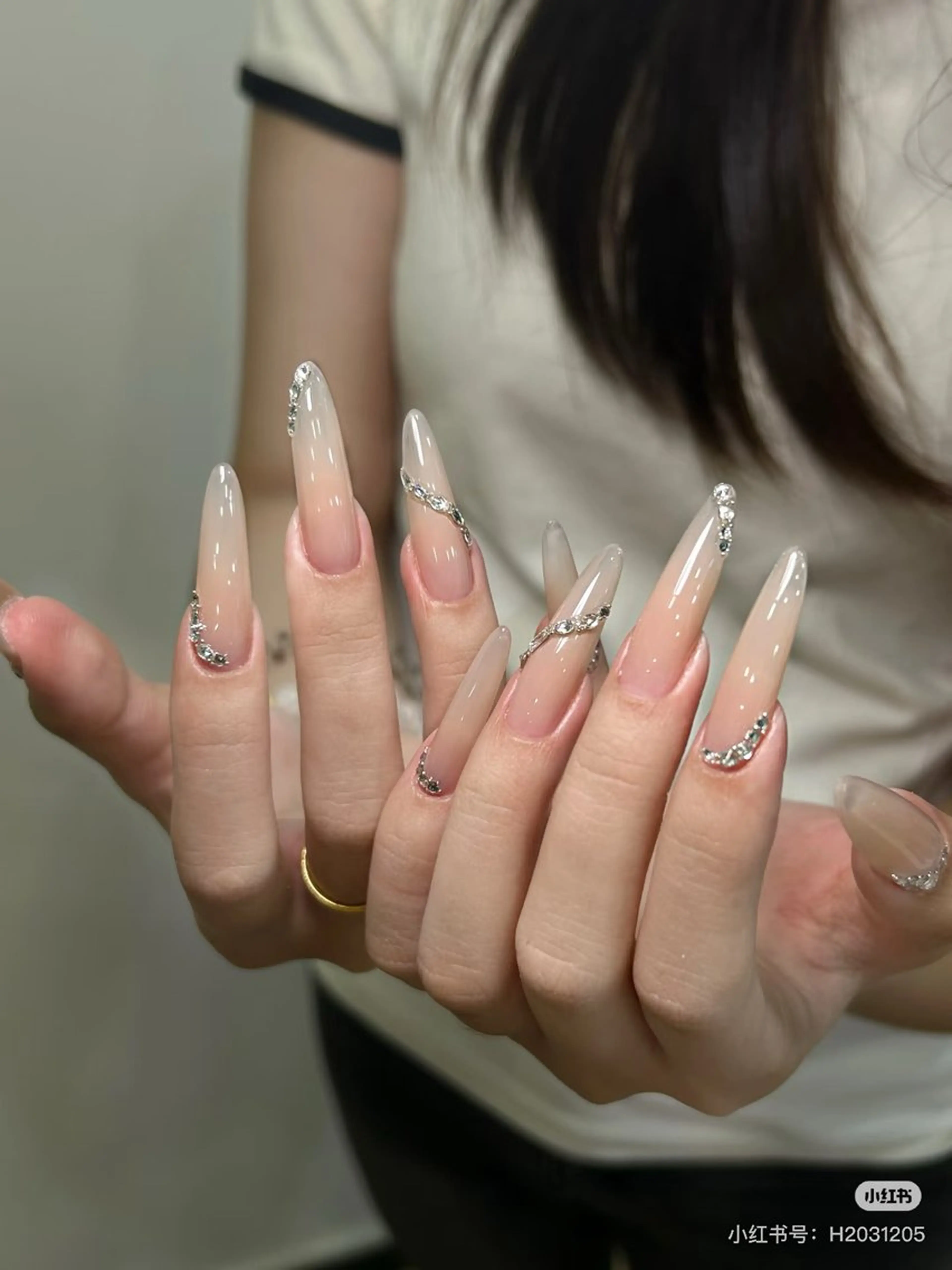 [チップ長さ出しフンカラ一ラメグラ|パ一ツ無限制!の写真