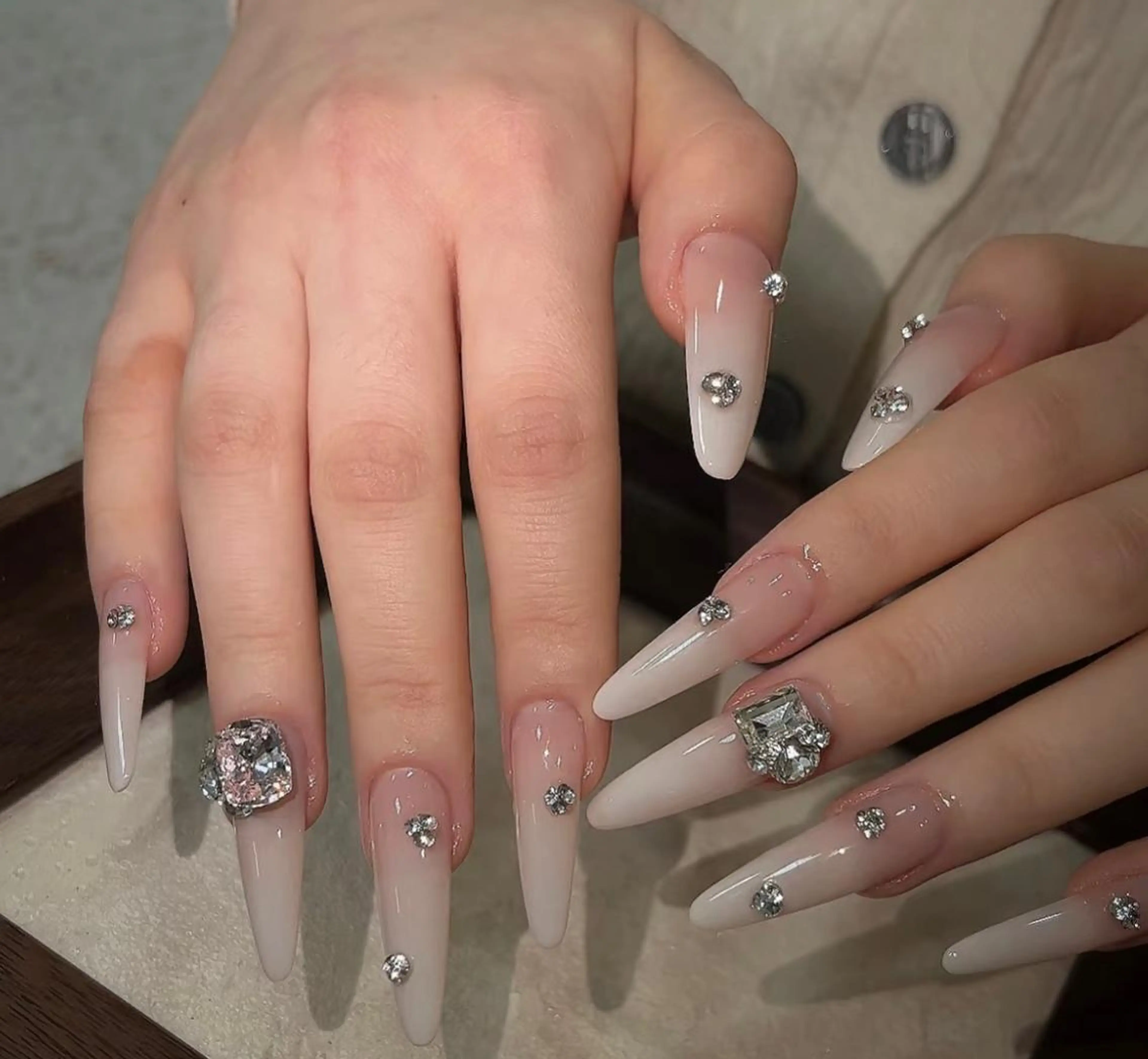 ネイル ハンドネイル Pure&Rich Nailのネイルデザイン