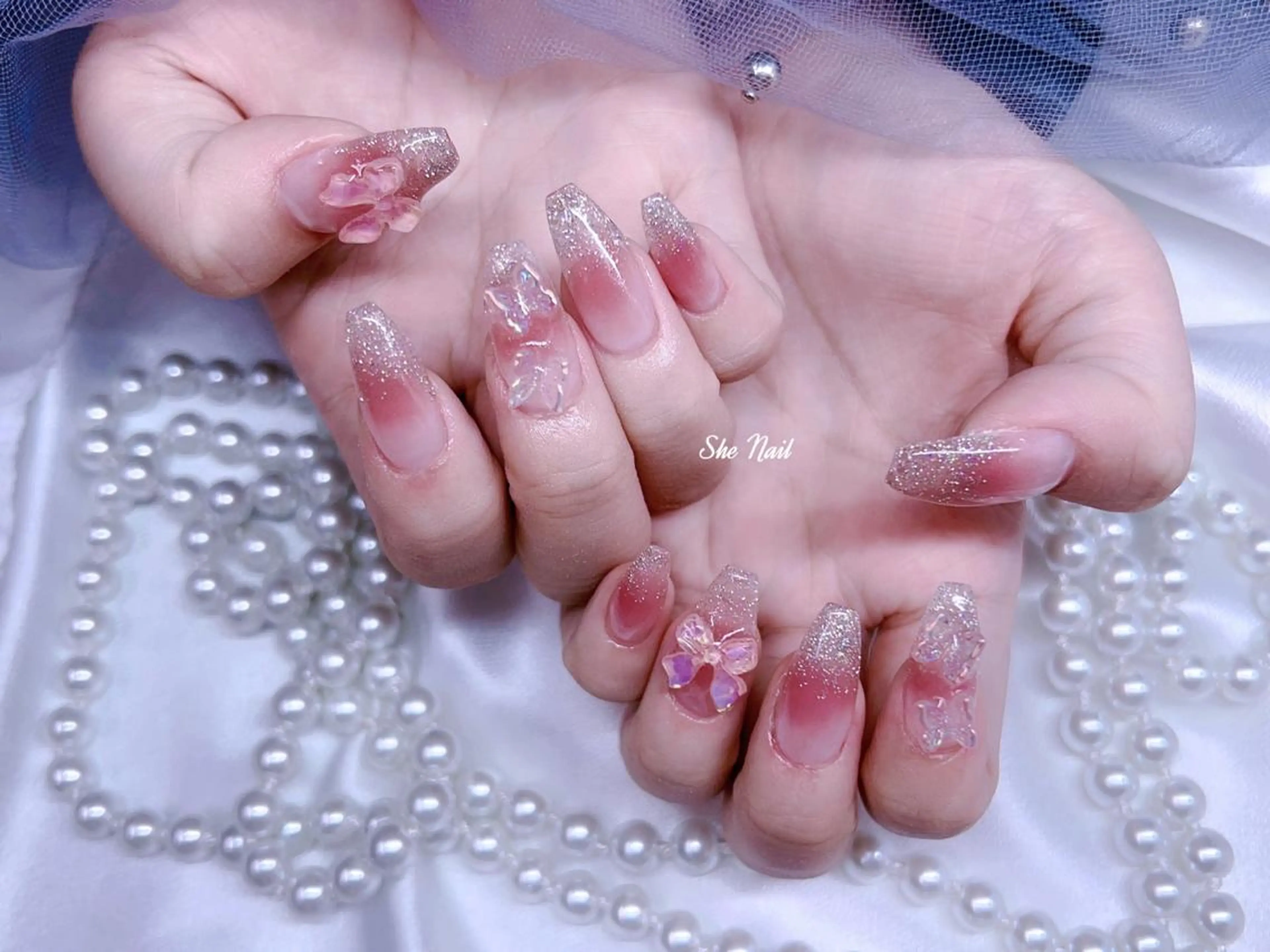 ネイル チークネイル 長さ出し マグネットネイル 持ち込み ワンカラーネイル ハンドネイル She   Nail所属・ISA_ BELLAのネイルデザイン